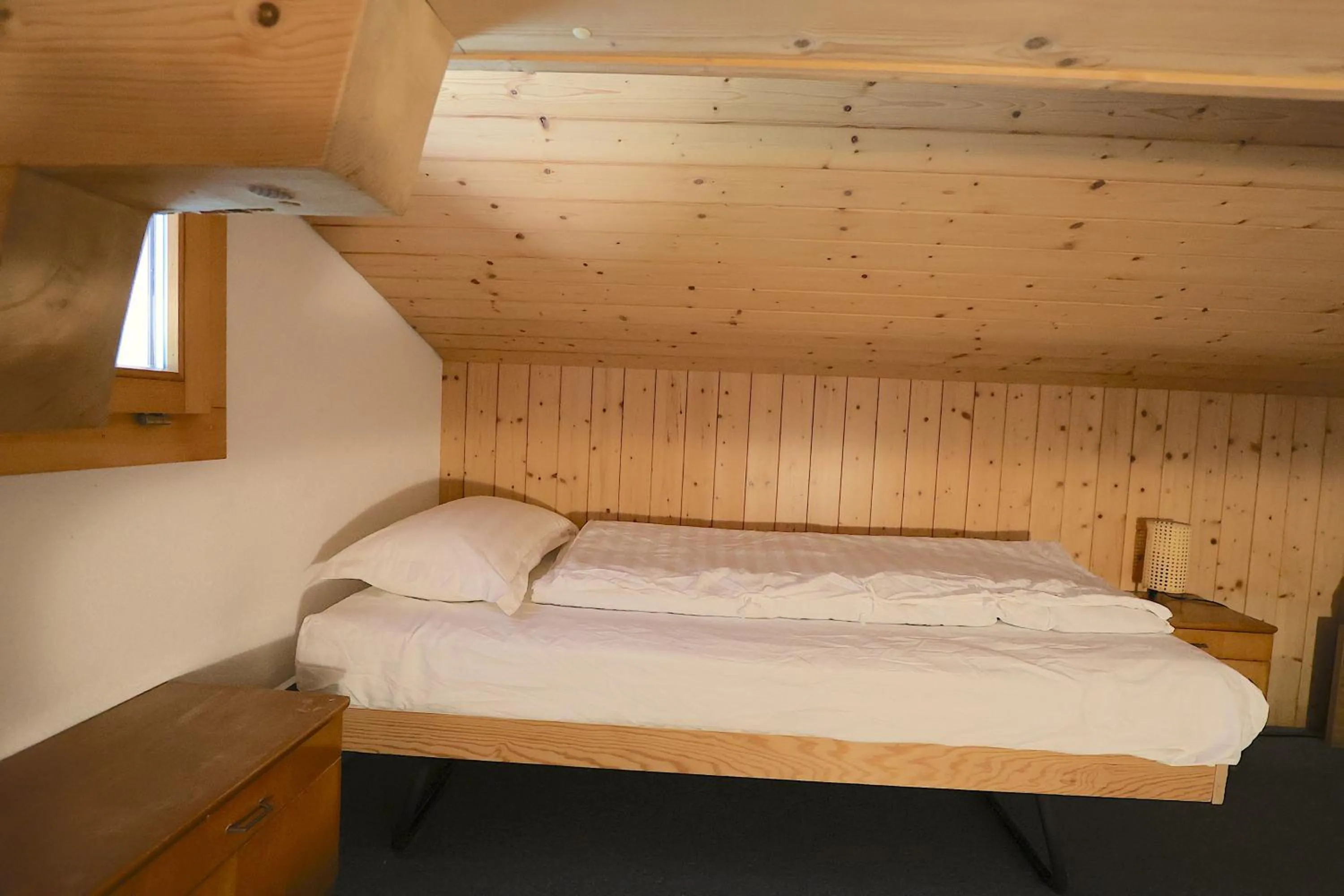 Bed in Hotel Wildbach Brienz