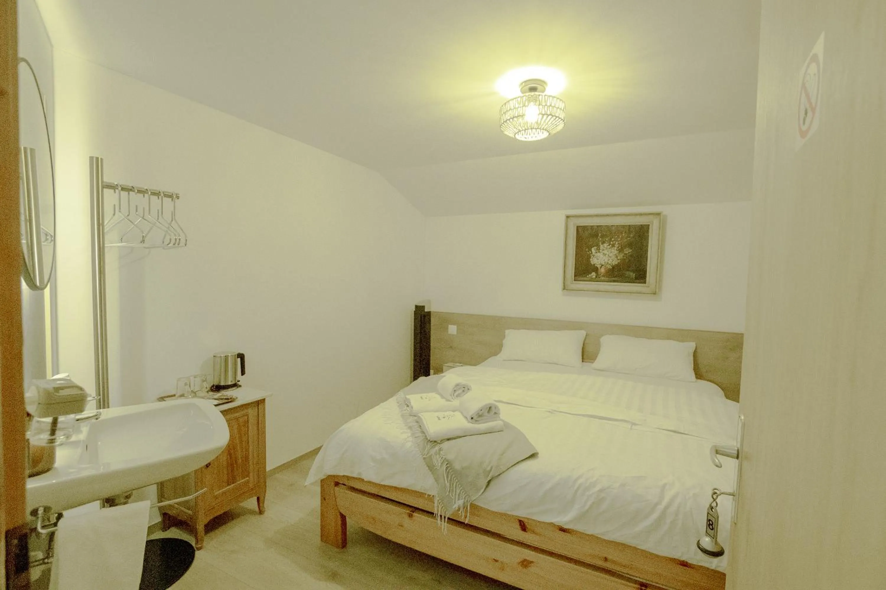 Bed in Hotel Wildbach Brienz