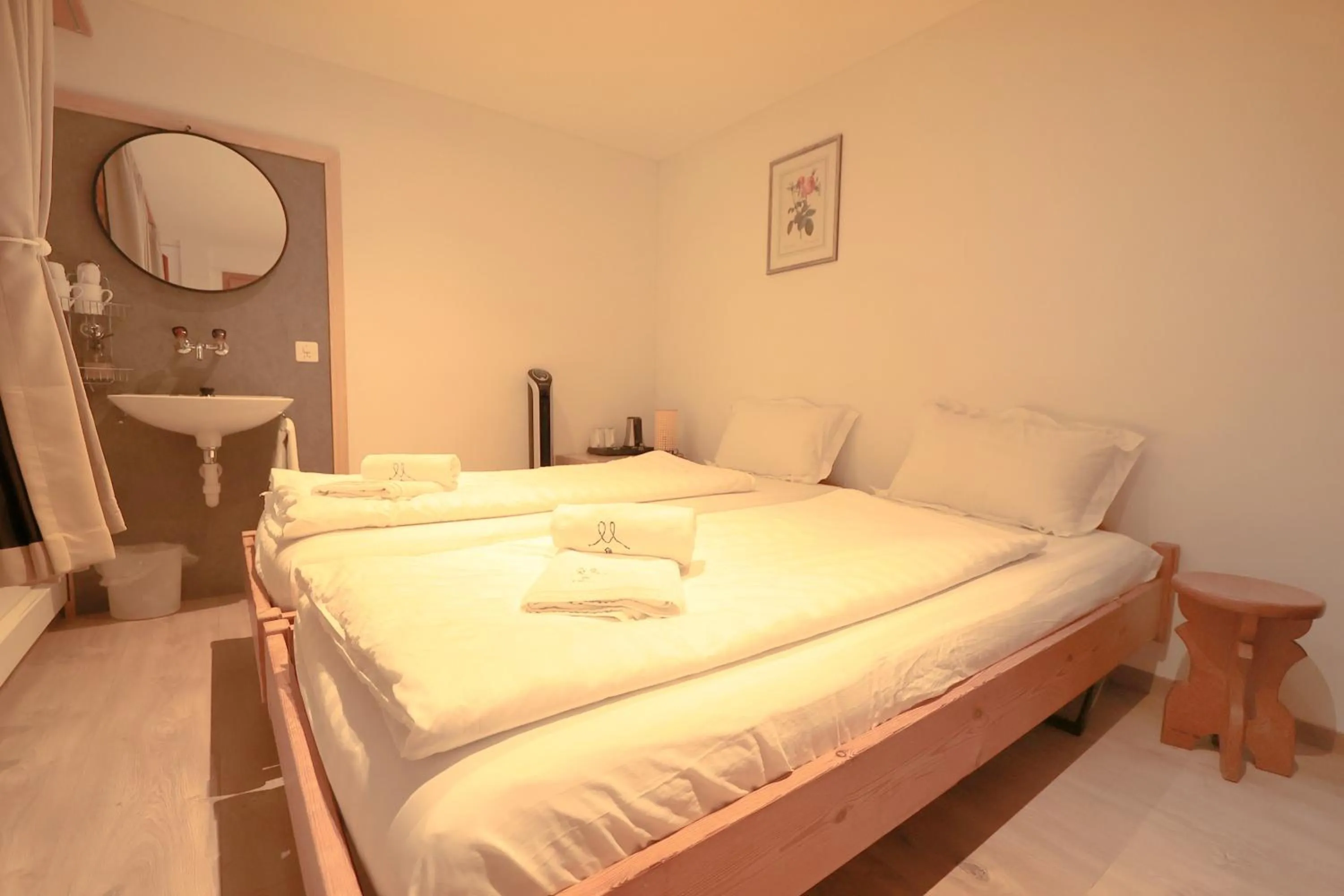 Bed in Hotel Wildbach Brienz