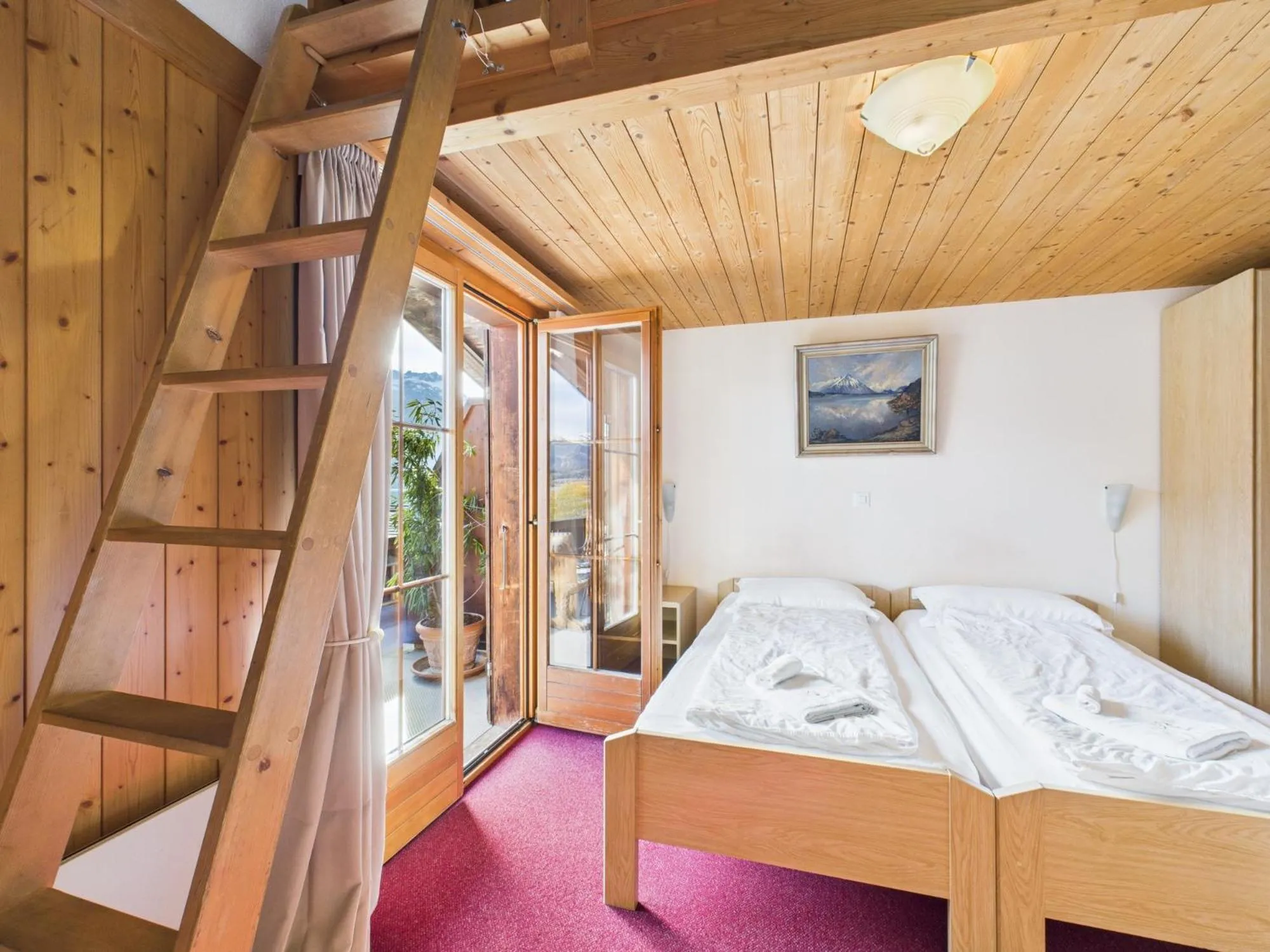 Bedroom, Bed in Hotel Wildbach Brienz