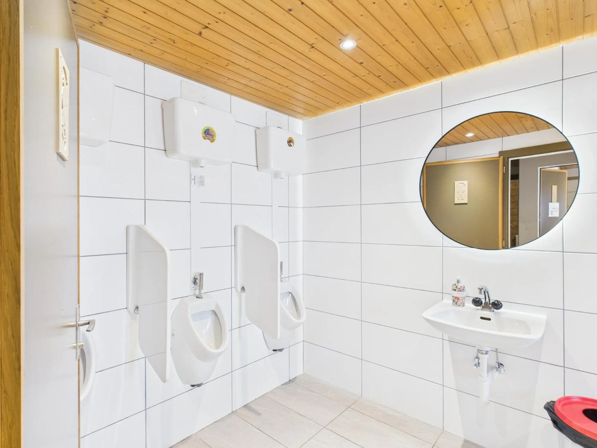 Toilet in Hotel Wildbach Brienz