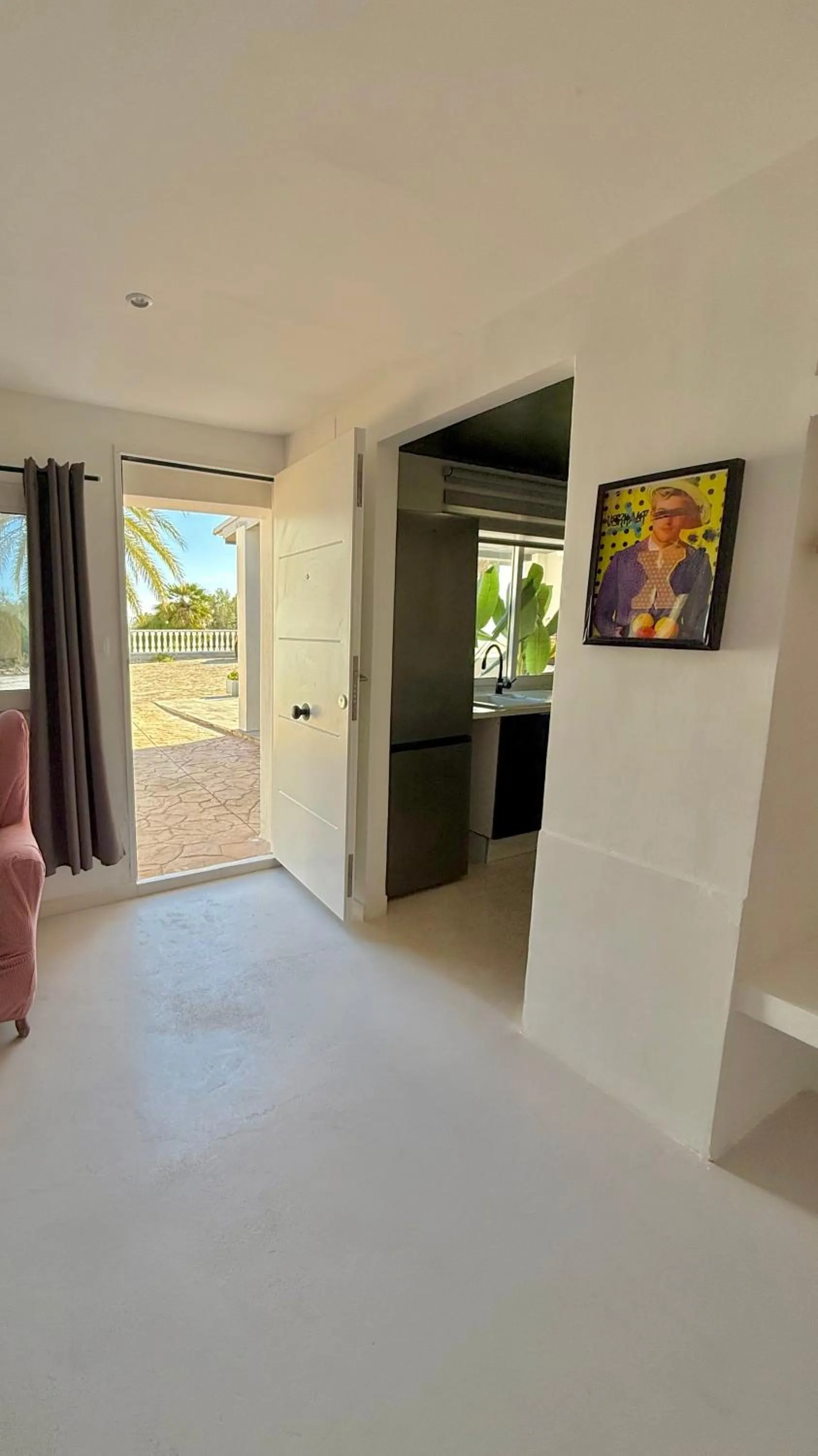 Photo of the whole room in Kiwidestiny Alicante