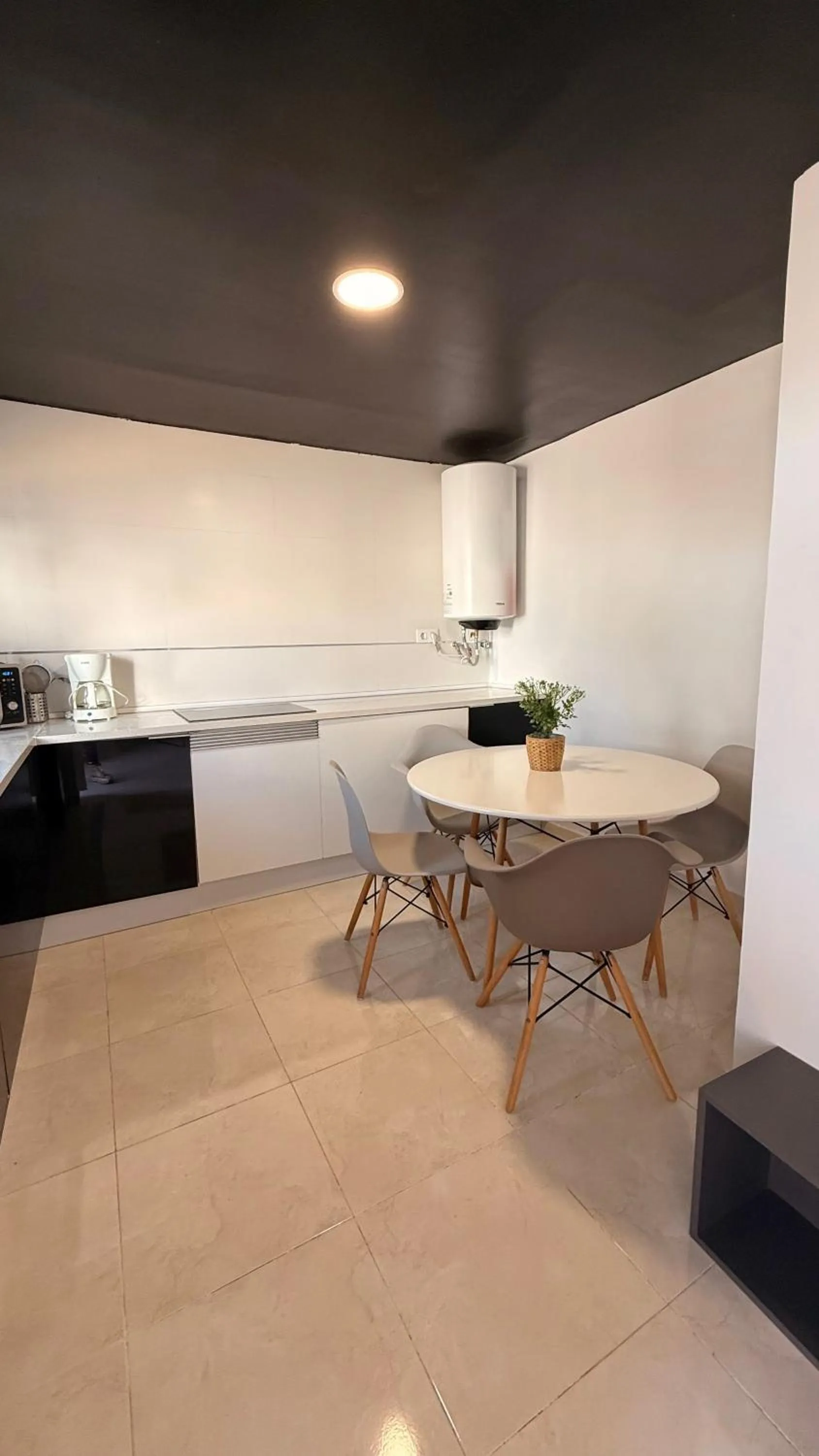 Kitchen or kitchenette in Kiwidestiny Alicante