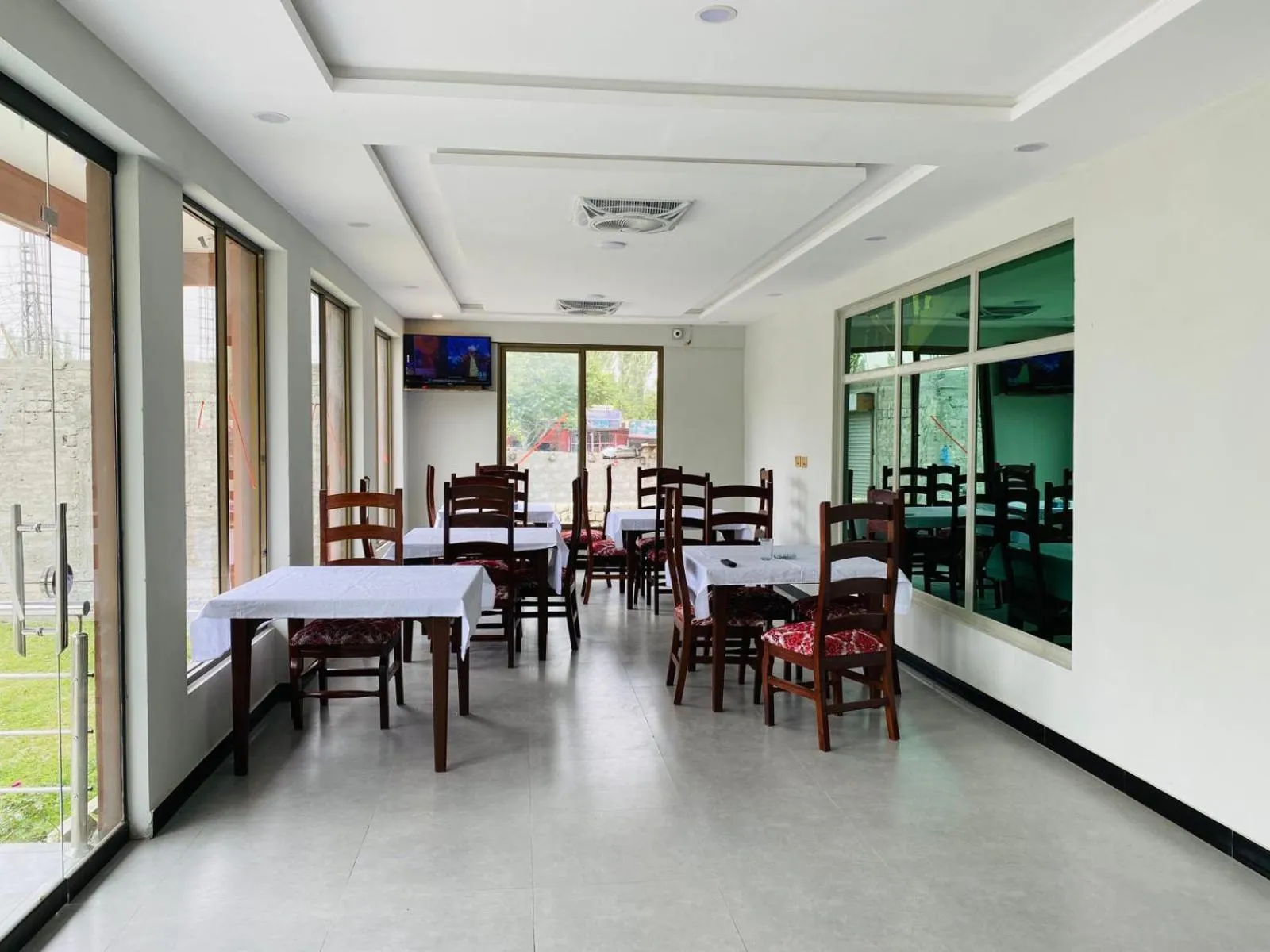 Restaurant/places to eat in Desert One Hotel Skardu