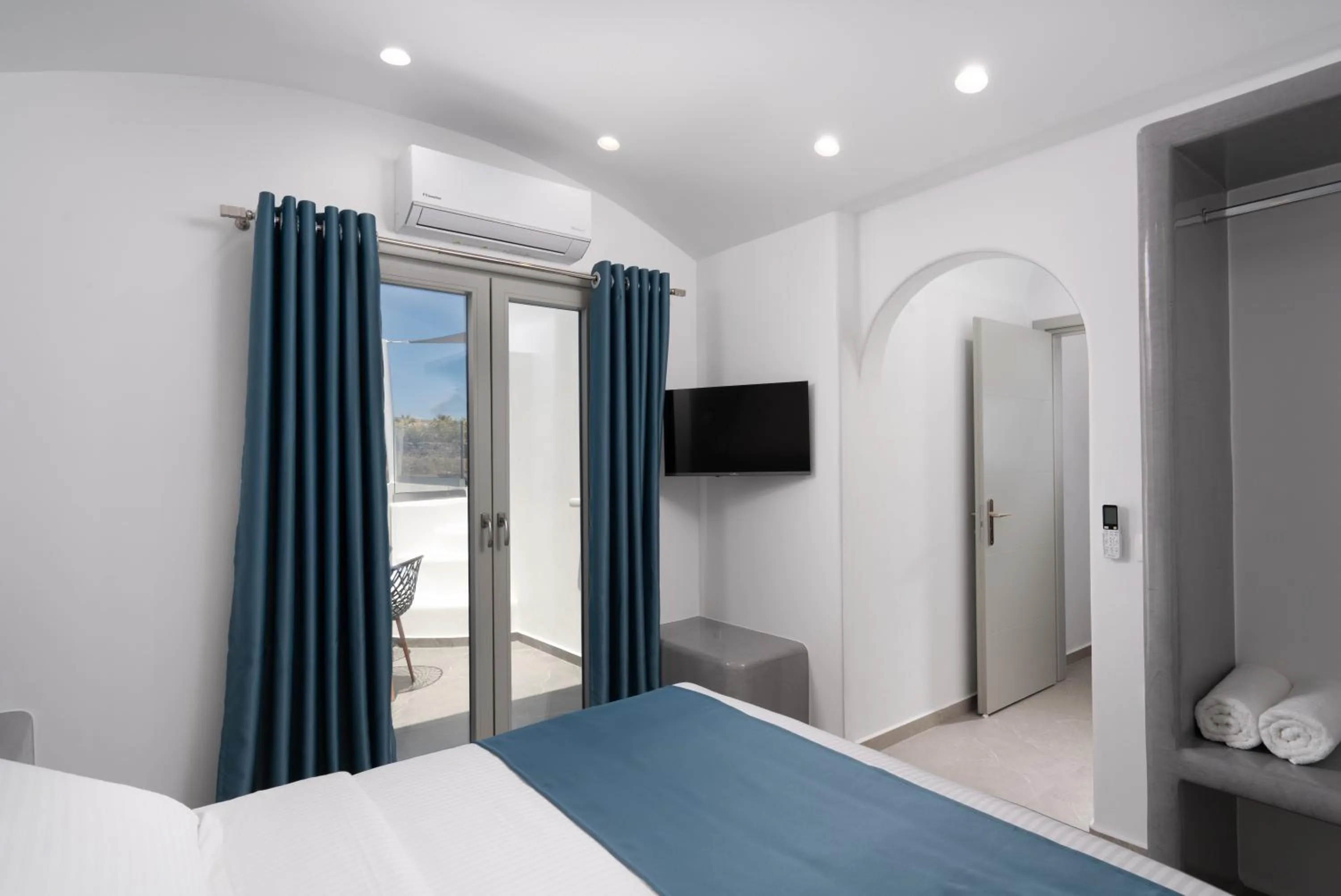 Bed in Griseo Villas