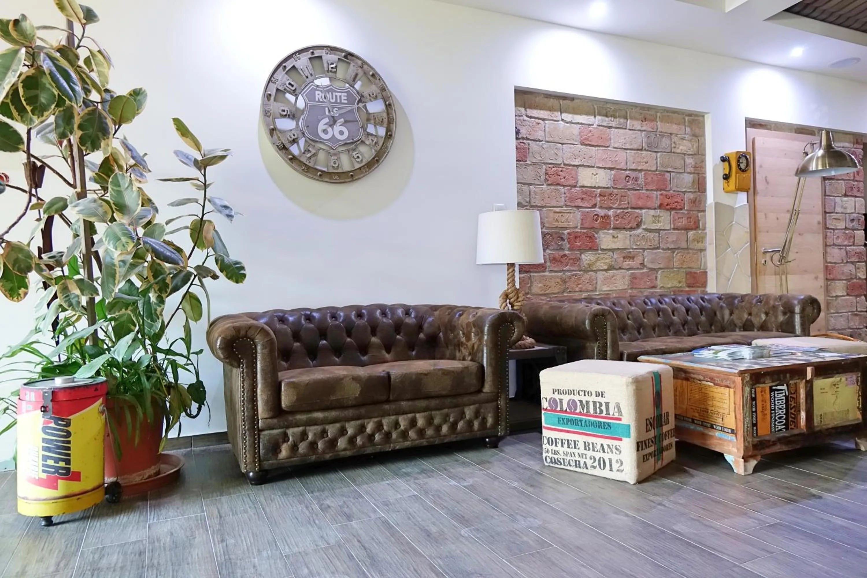 Lounge or bar in Weinhotel Kirchenwirt