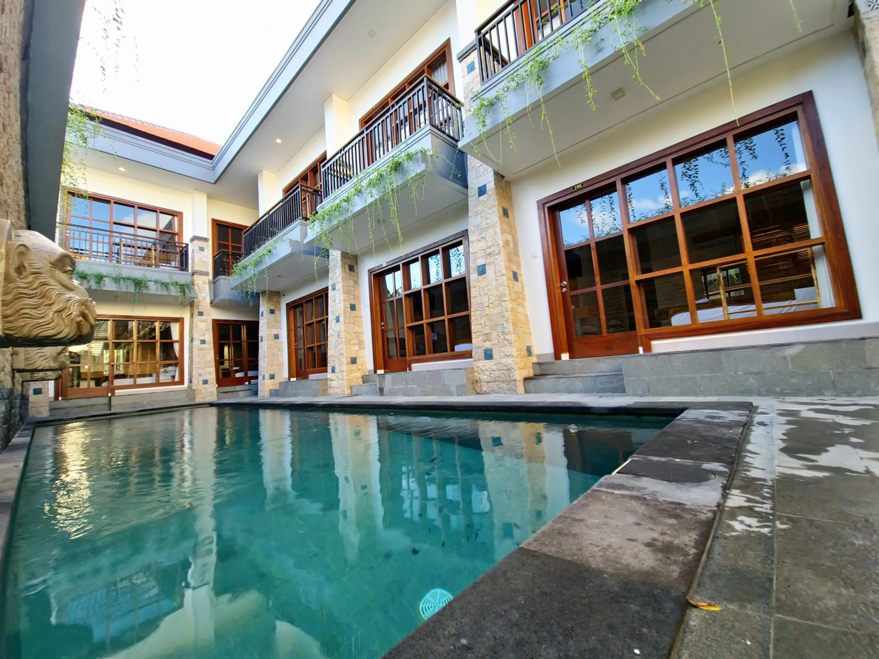 Pool view in Kamandaka