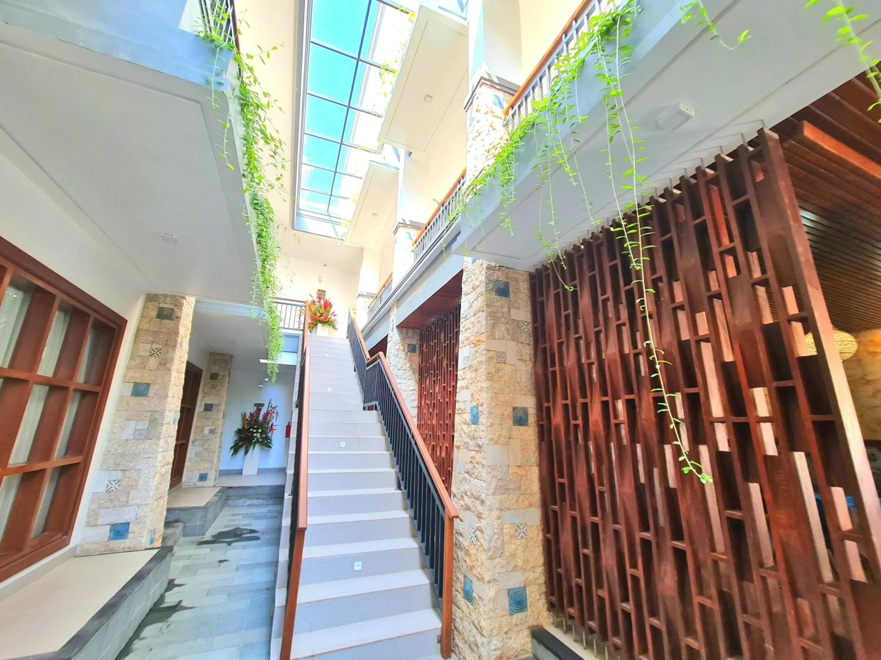 Property building in Kamandaka