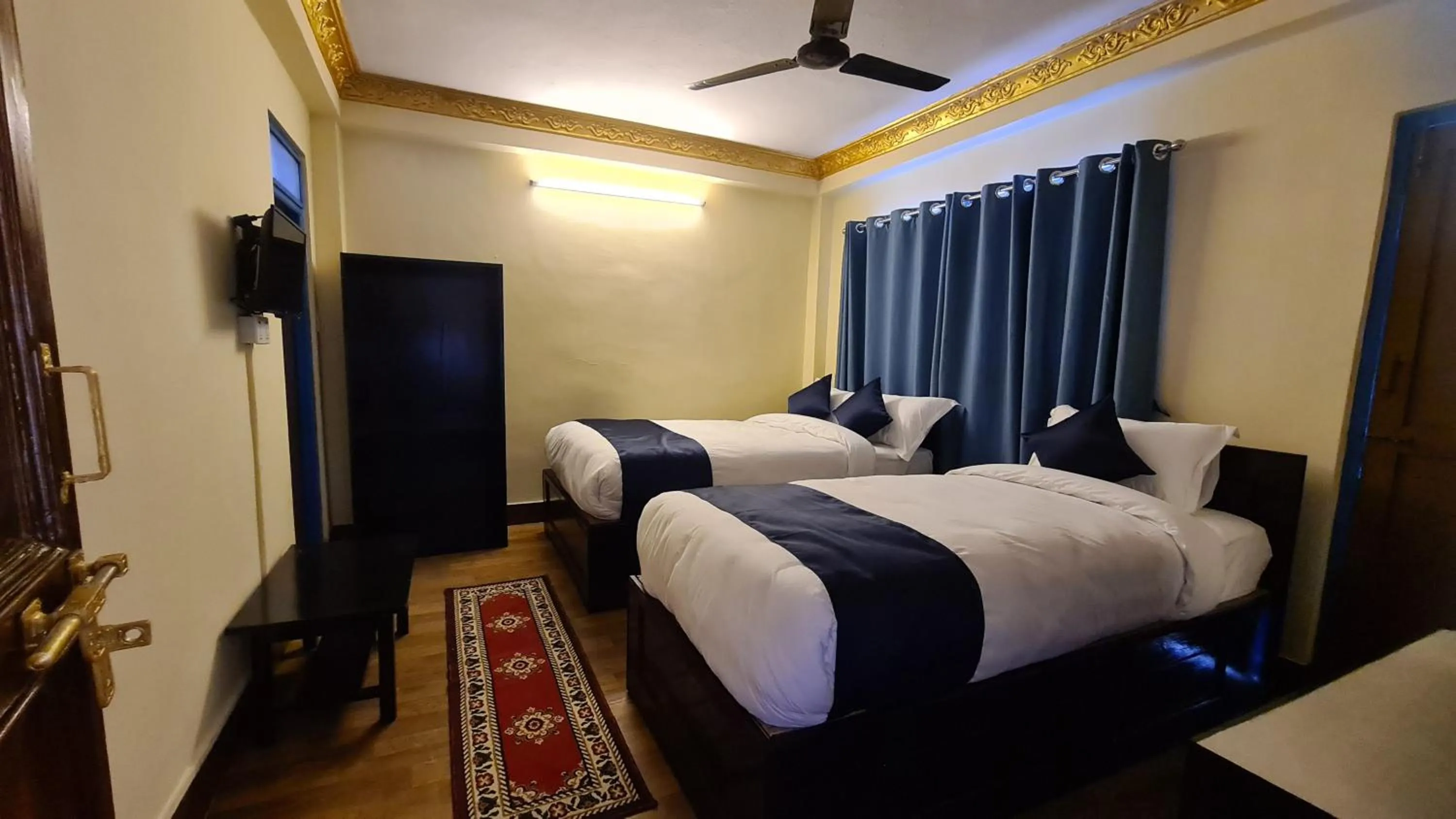 Bed in Temple Town Inn