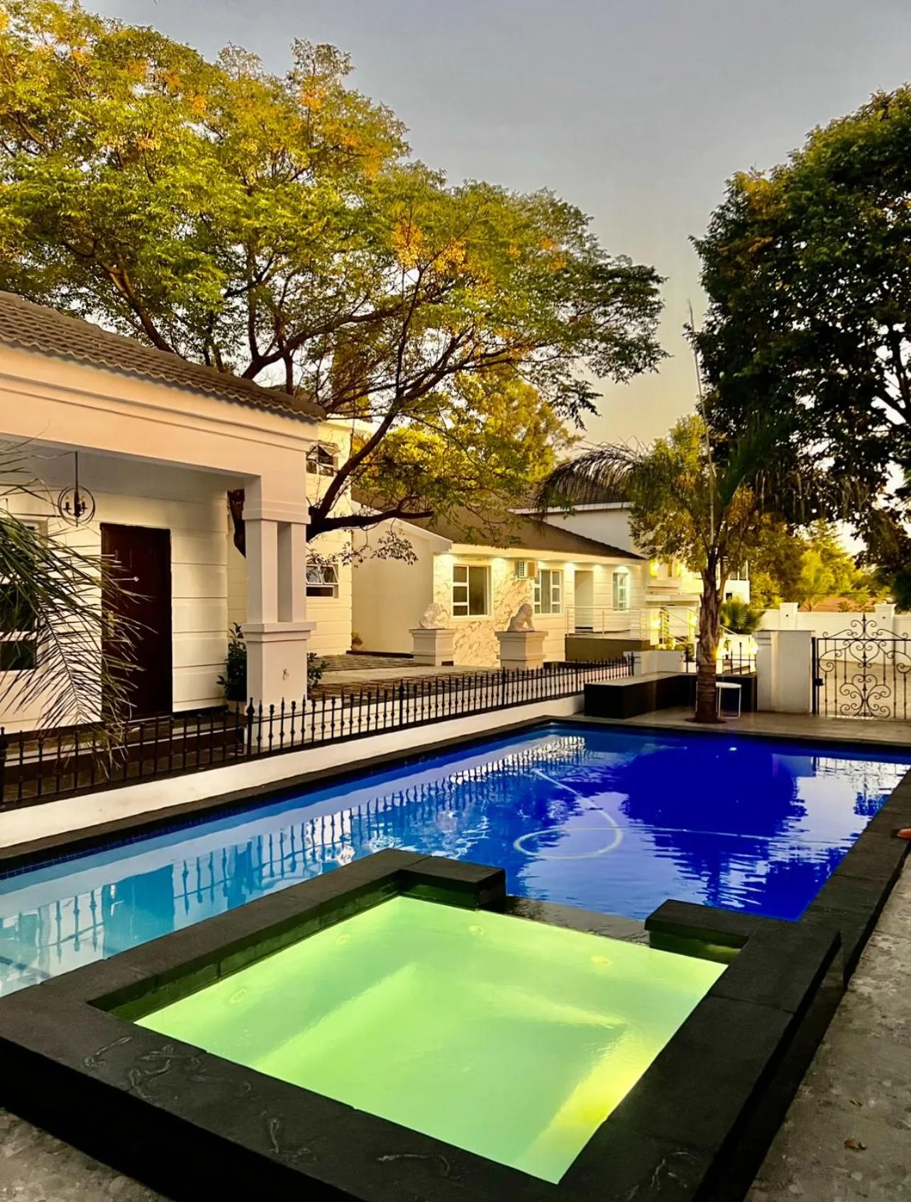 435 on vale boutique Villa