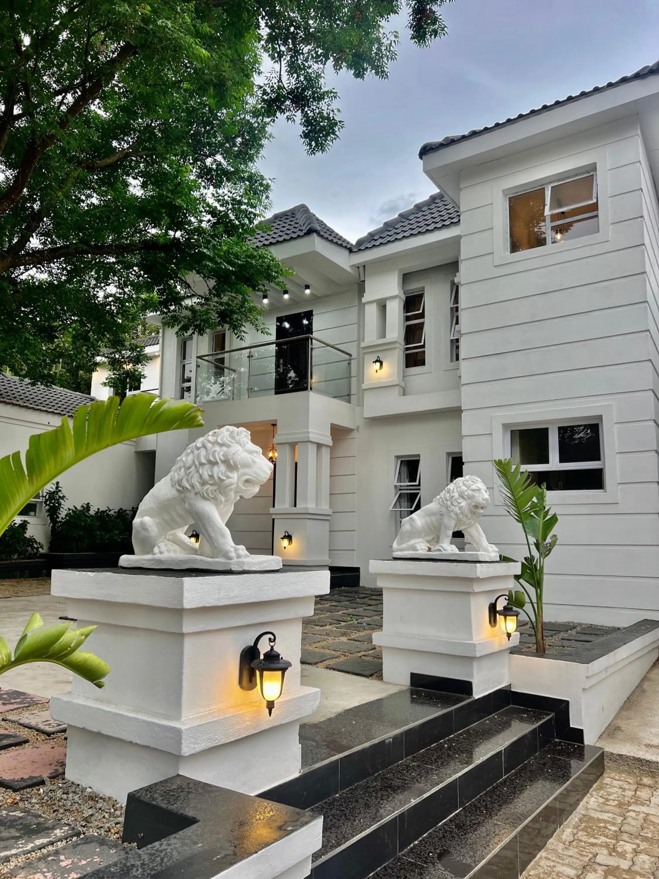 435 on vale boutique Villa