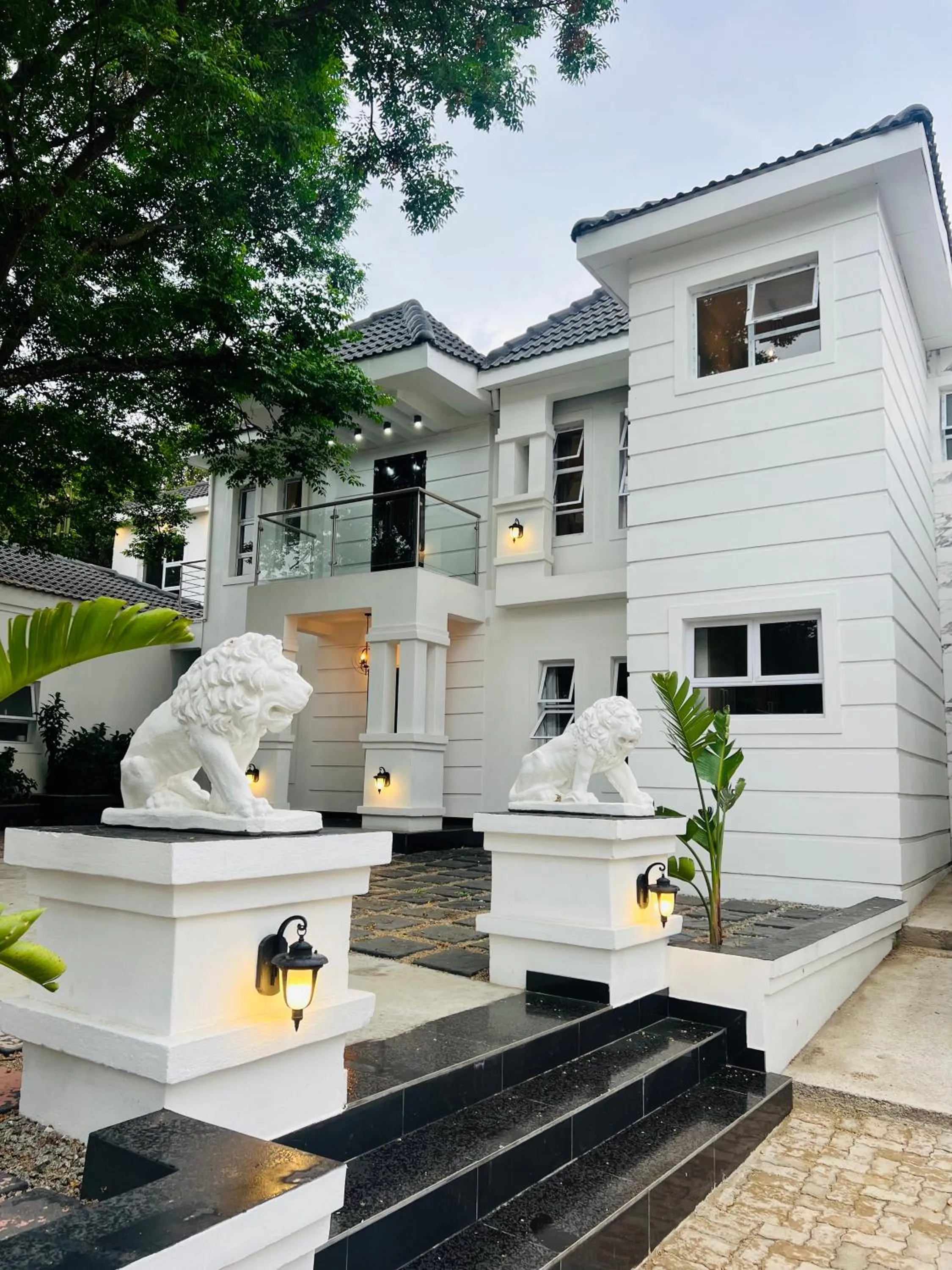 435 on vale boutique Villa