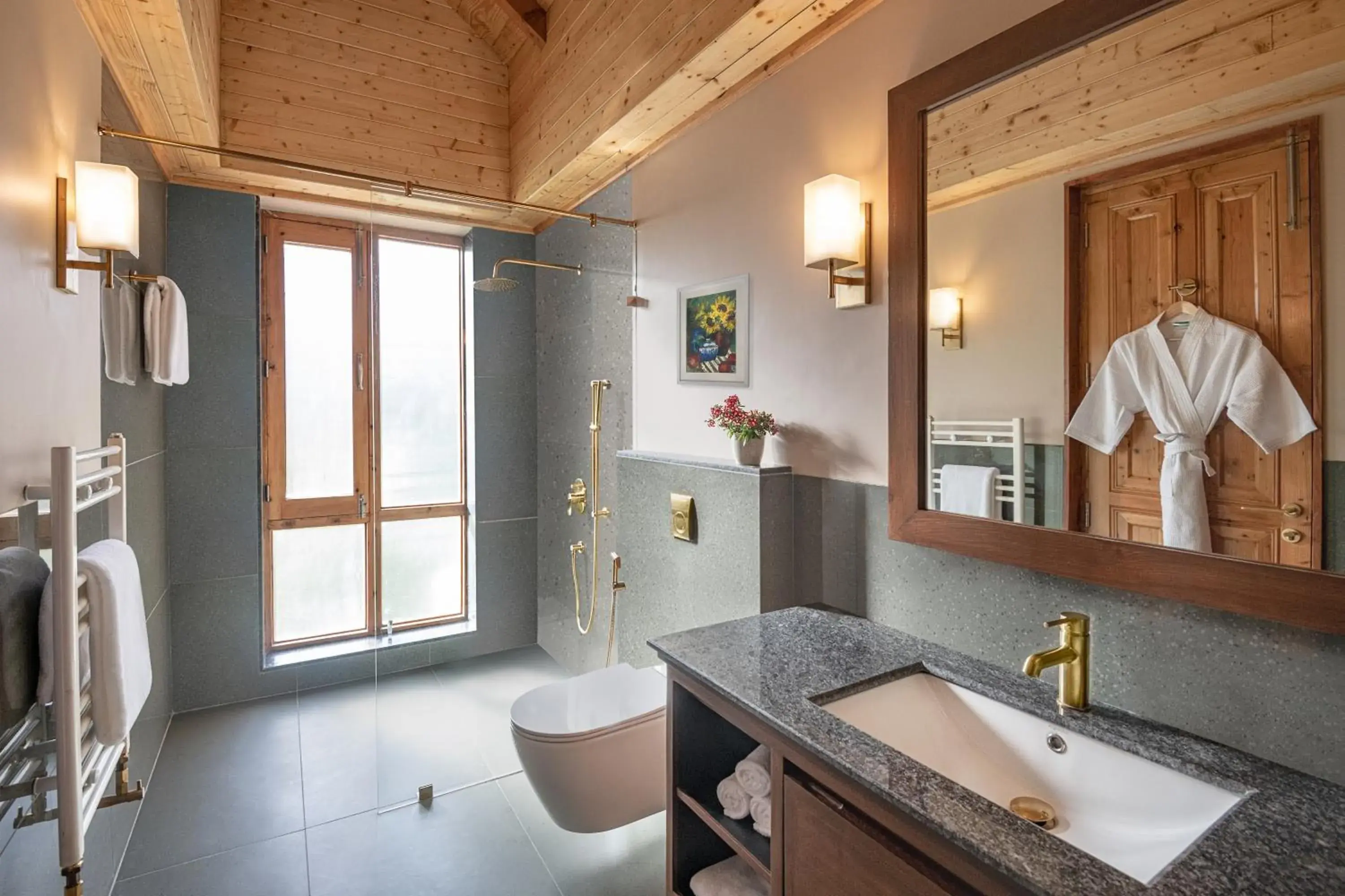 Deluxe Double Room - single occupancy in Welcomhotel By ITC Hotels, Hamsa Manali Deluxe Double Room - single occupancy in Welcomhotel By ITC Hotels, Hamsa Manali