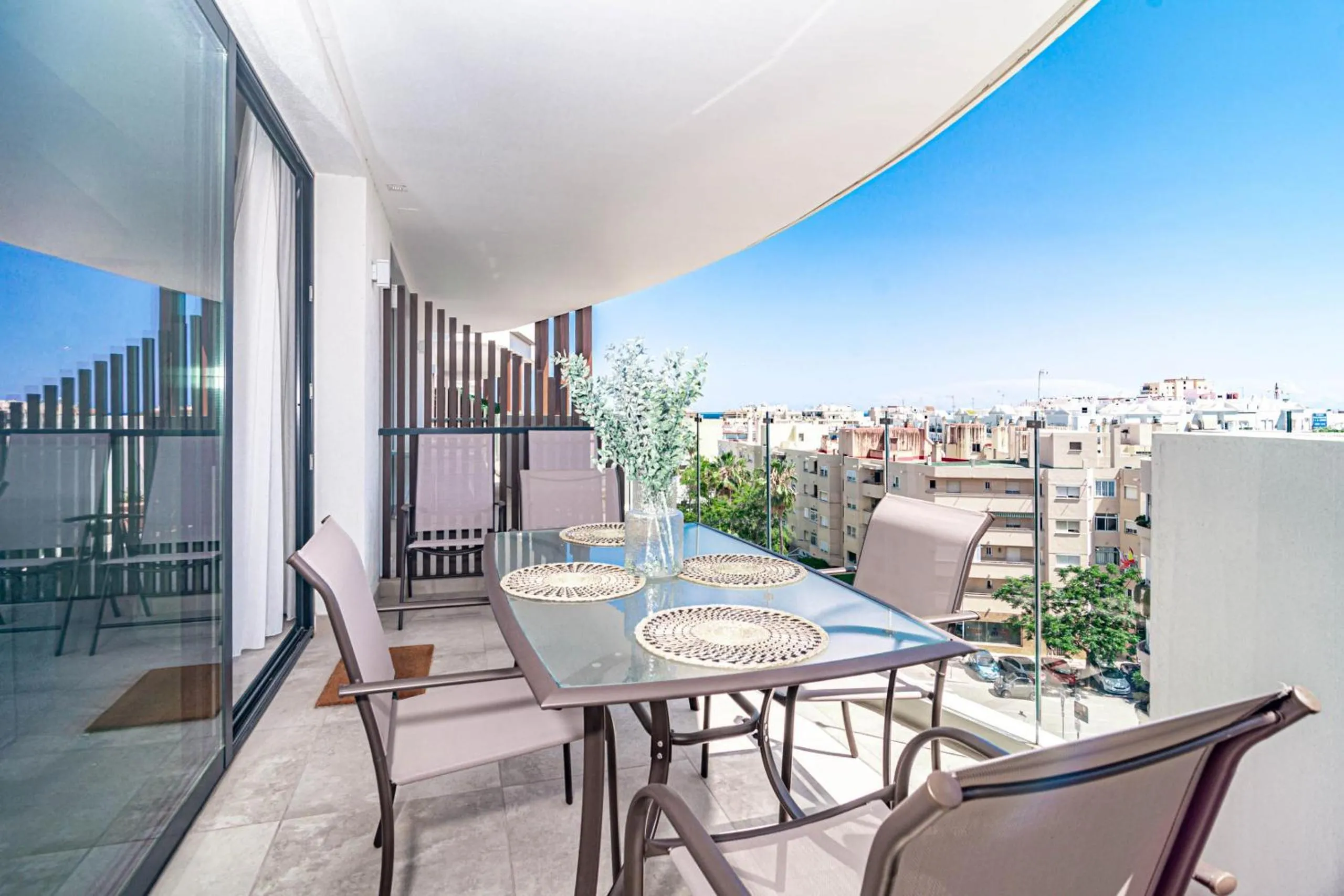Balcony/Terrace in INF26H- Comfortable and spacious city apartment
