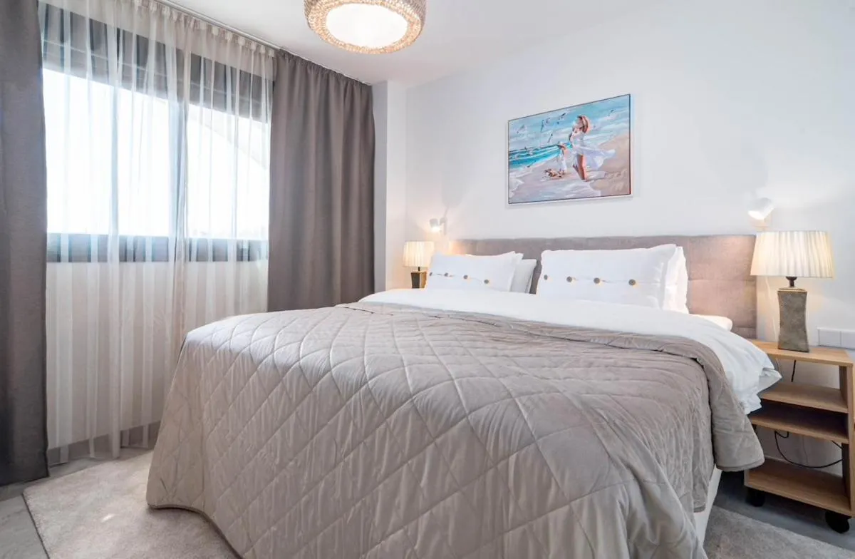 Other, Bed in INF26H- Comfortable and spacious city apartment
