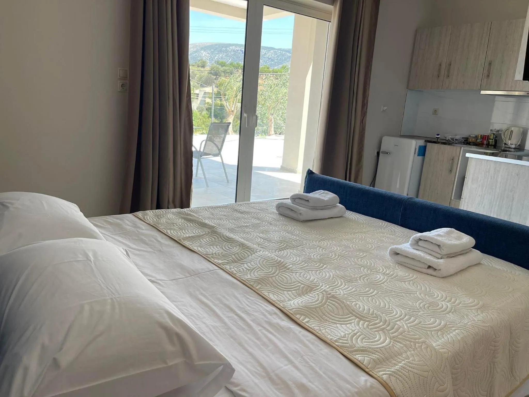 Bed in ALLAGIANNIS GROUP APARTMENTS