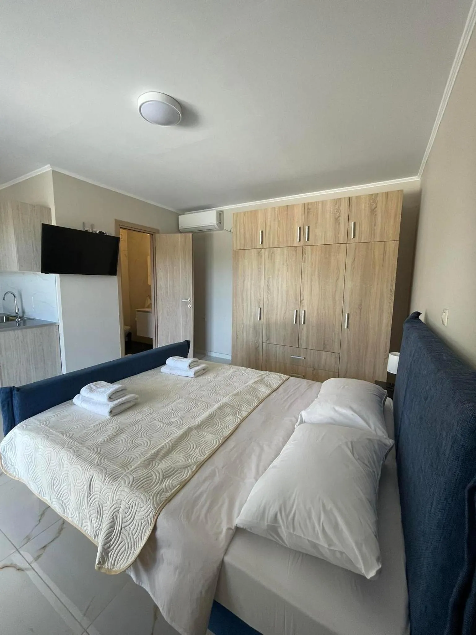 Bedroom, Bed in ALLAGIANNIS GROUP APARTMENTS