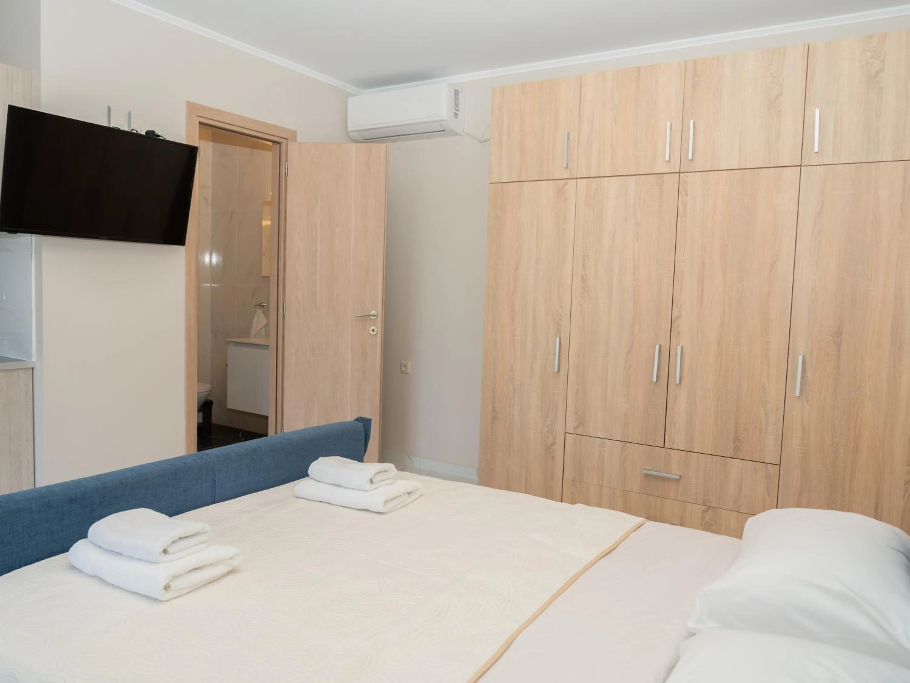 Bedroom, Bed in ALLAGIANNIS GROUP APARTMENTS