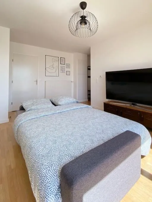 Bed in Suite Riviera - Vue Disneyland