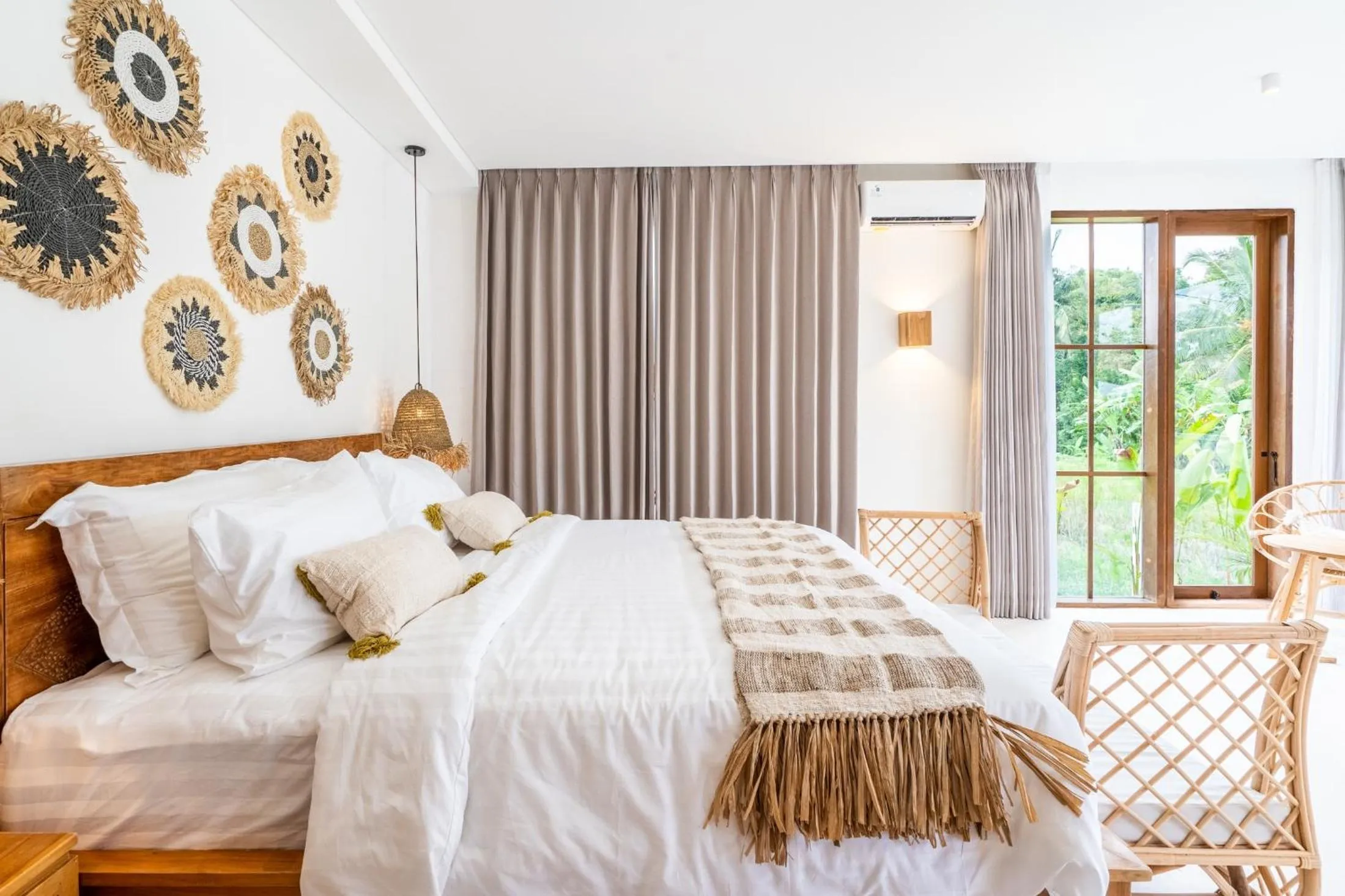 Bed in Tembaga Serenity Villa - Paradise with Pool and Garden