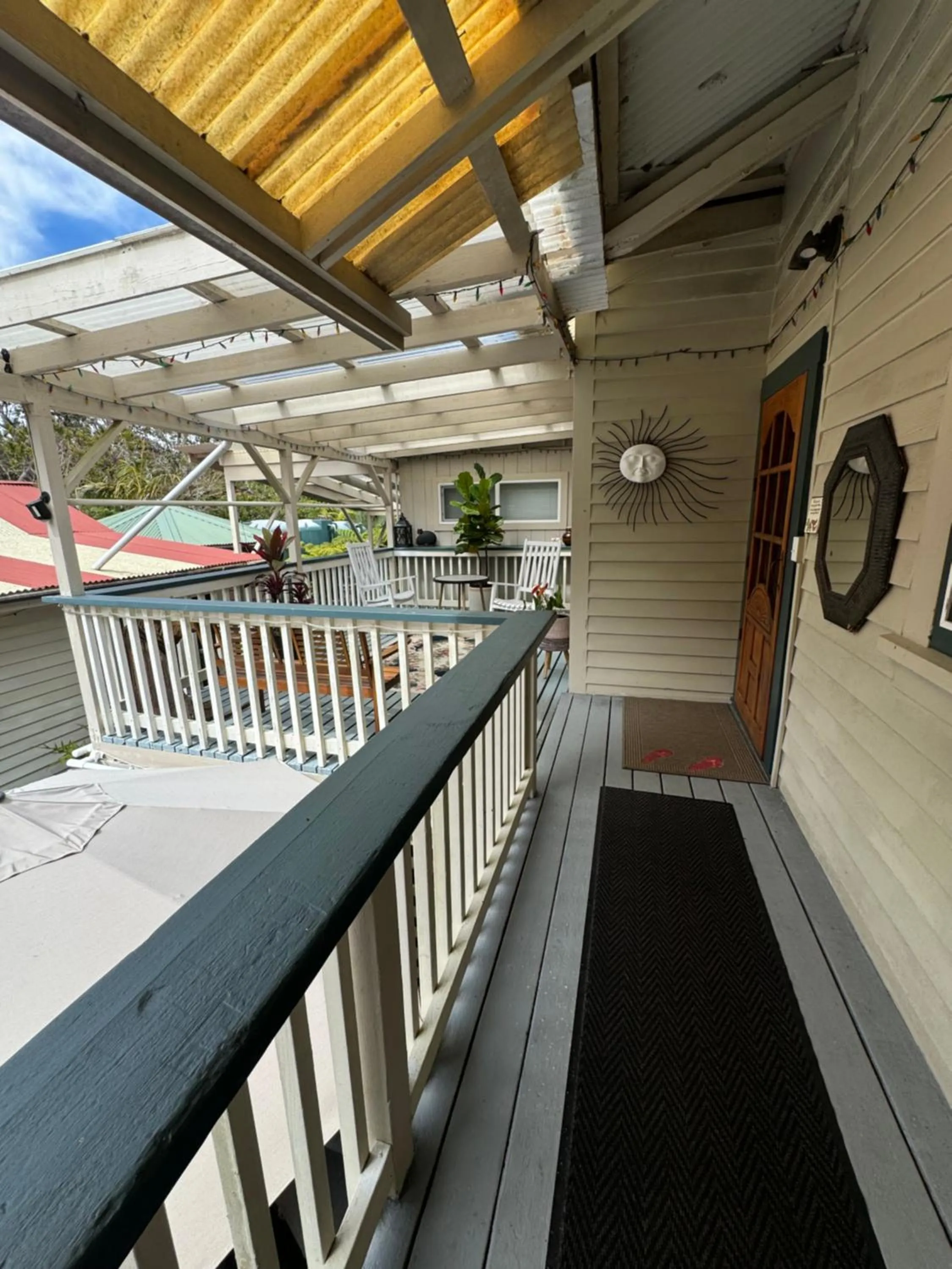 Aloha Junction Bed and Breakfast -Minutes away from Hawaii Volcanoes National Park