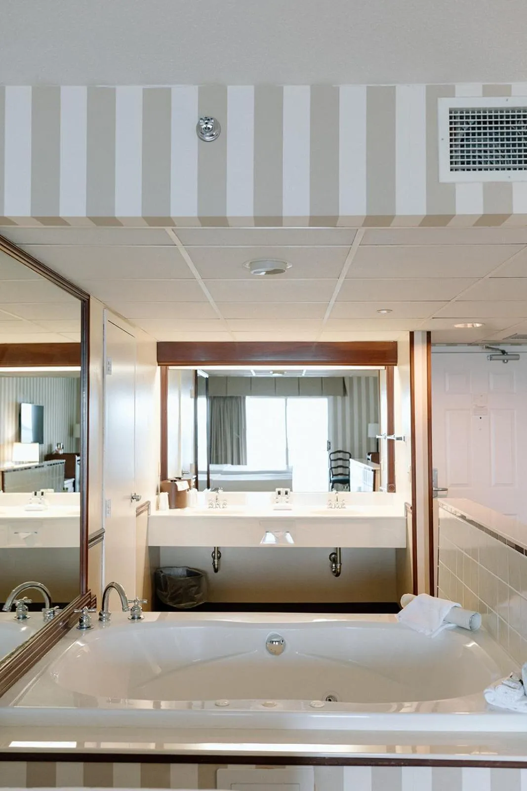 Bed in Bayshore Resort