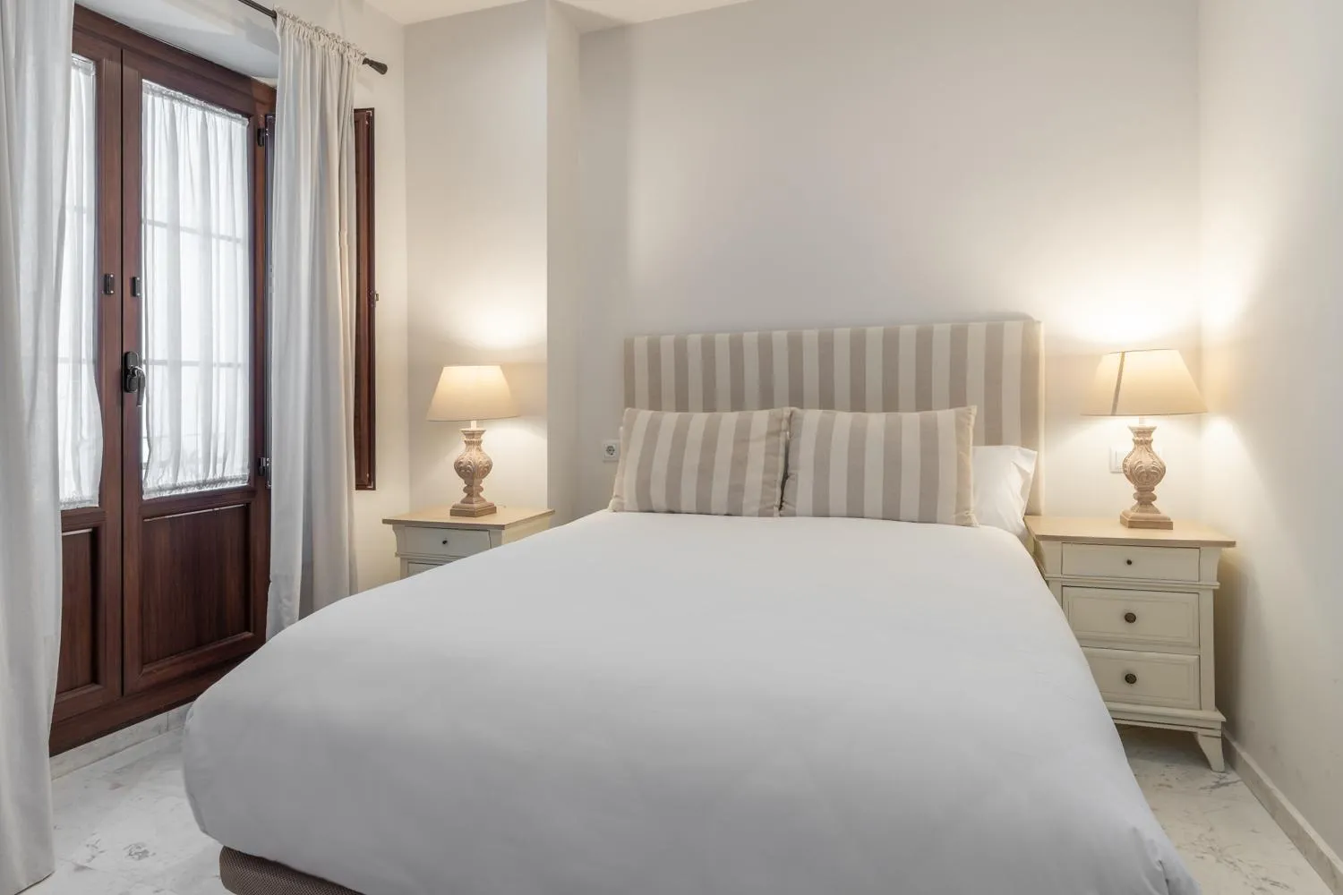 Bed in tuGuest Corazón de Granada Apartment
