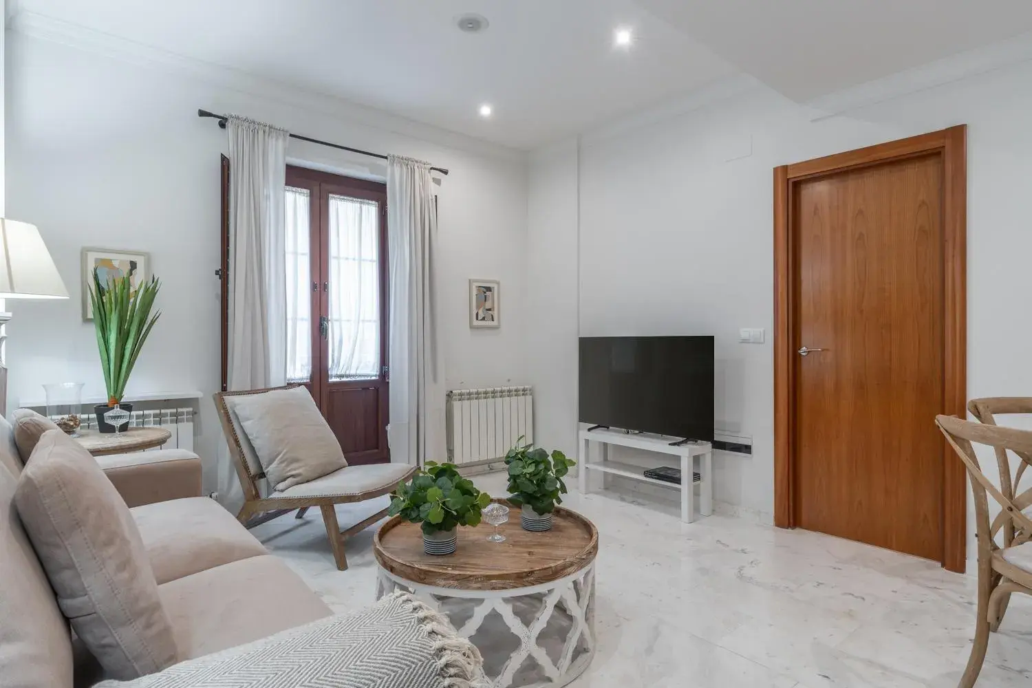 Two-Bedroom Apartment in tuGuest Corazón de Granada Apartment Two-Bedroom Apartment in tuGuest Corazón de Granada Apartment