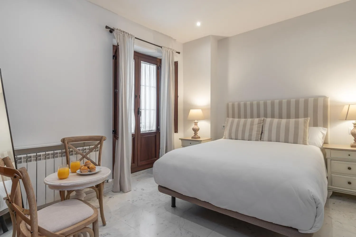 Bed in tuGuest Corazón de Granada Apartment