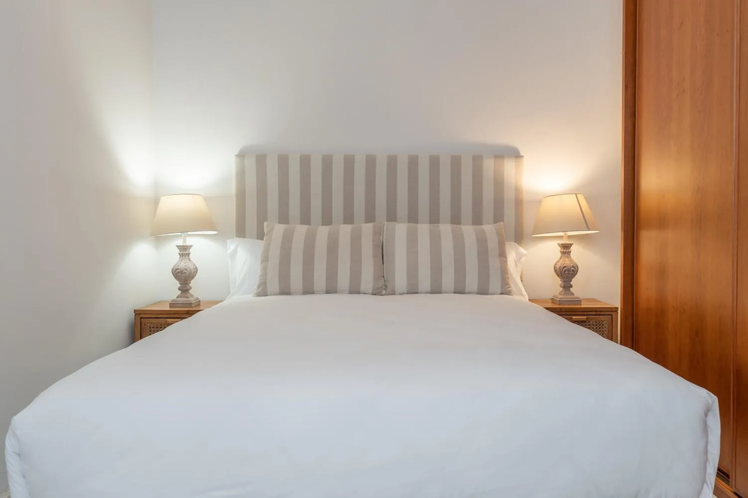 Photo of the whole room, Bed in tuGuest Corazón de Granada Apartment
