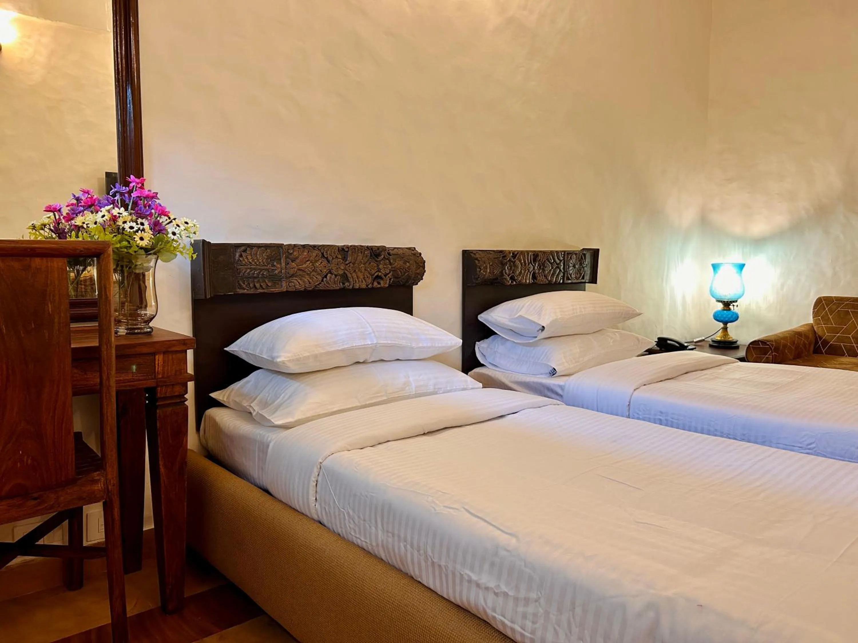 Bed in The Kaptain's Retreat