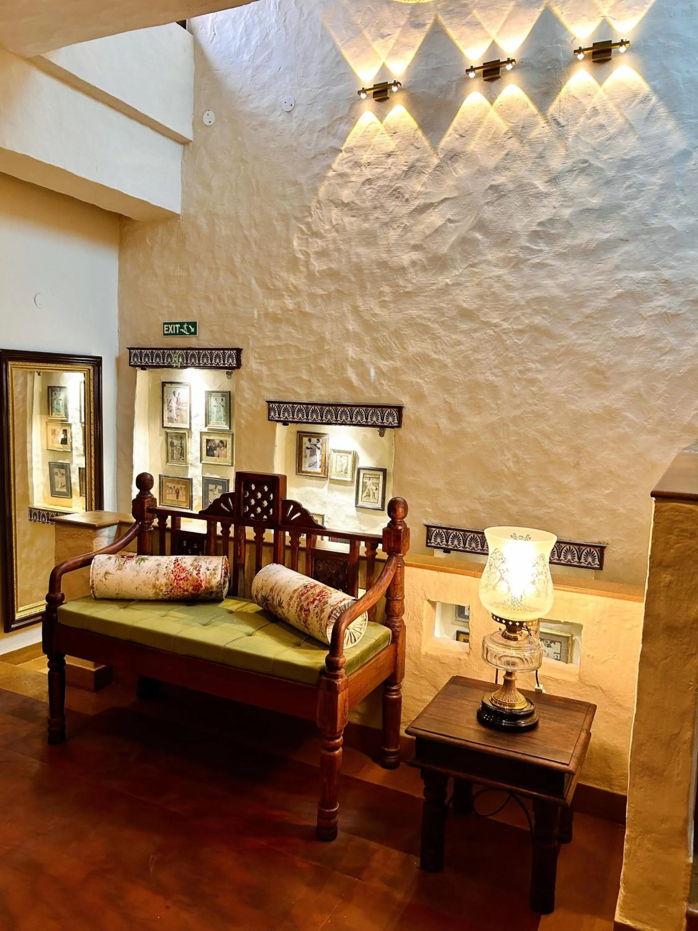 Bed in The Kaptain's Retreat