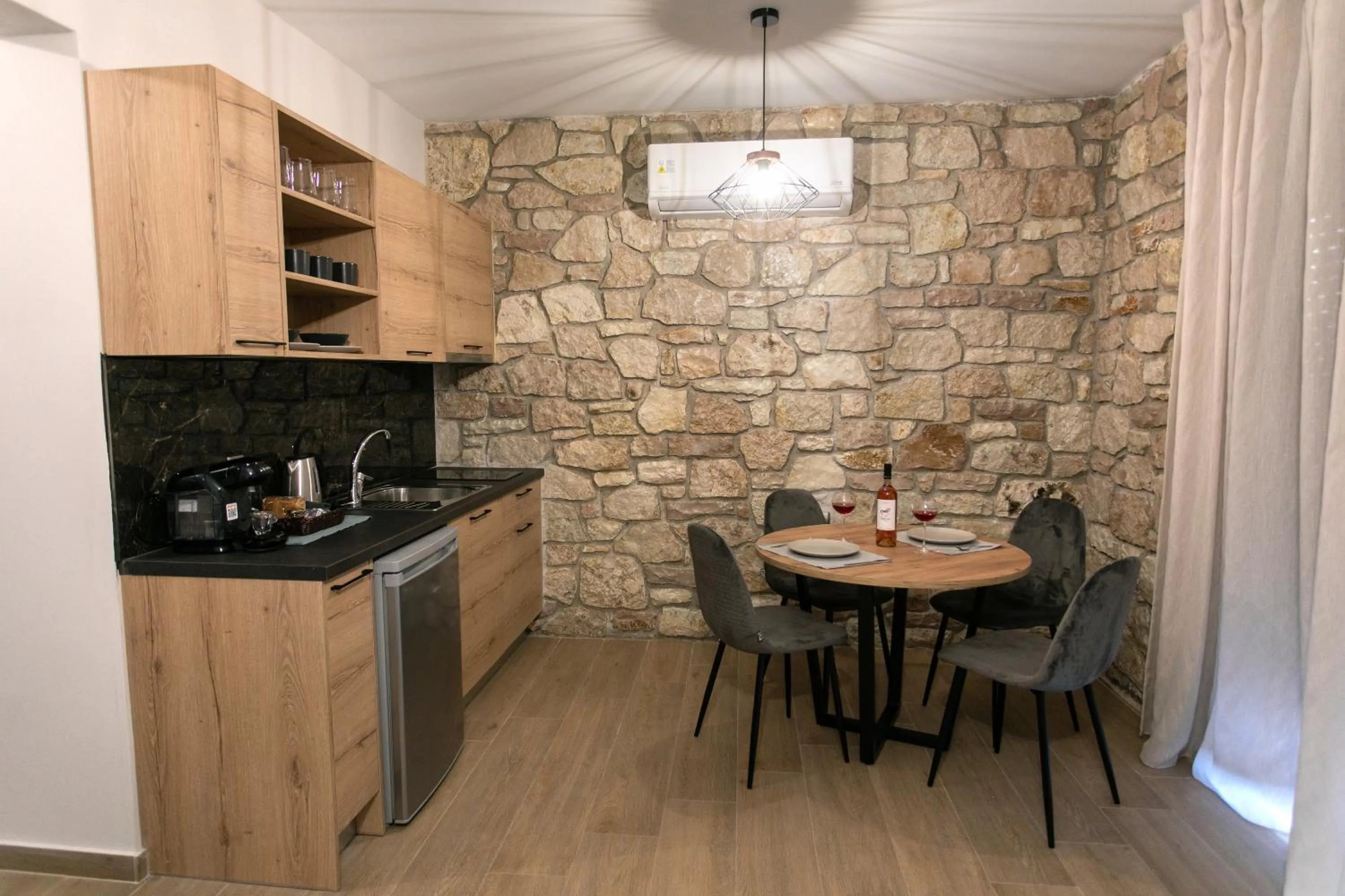 Michelangelo suites and apartments