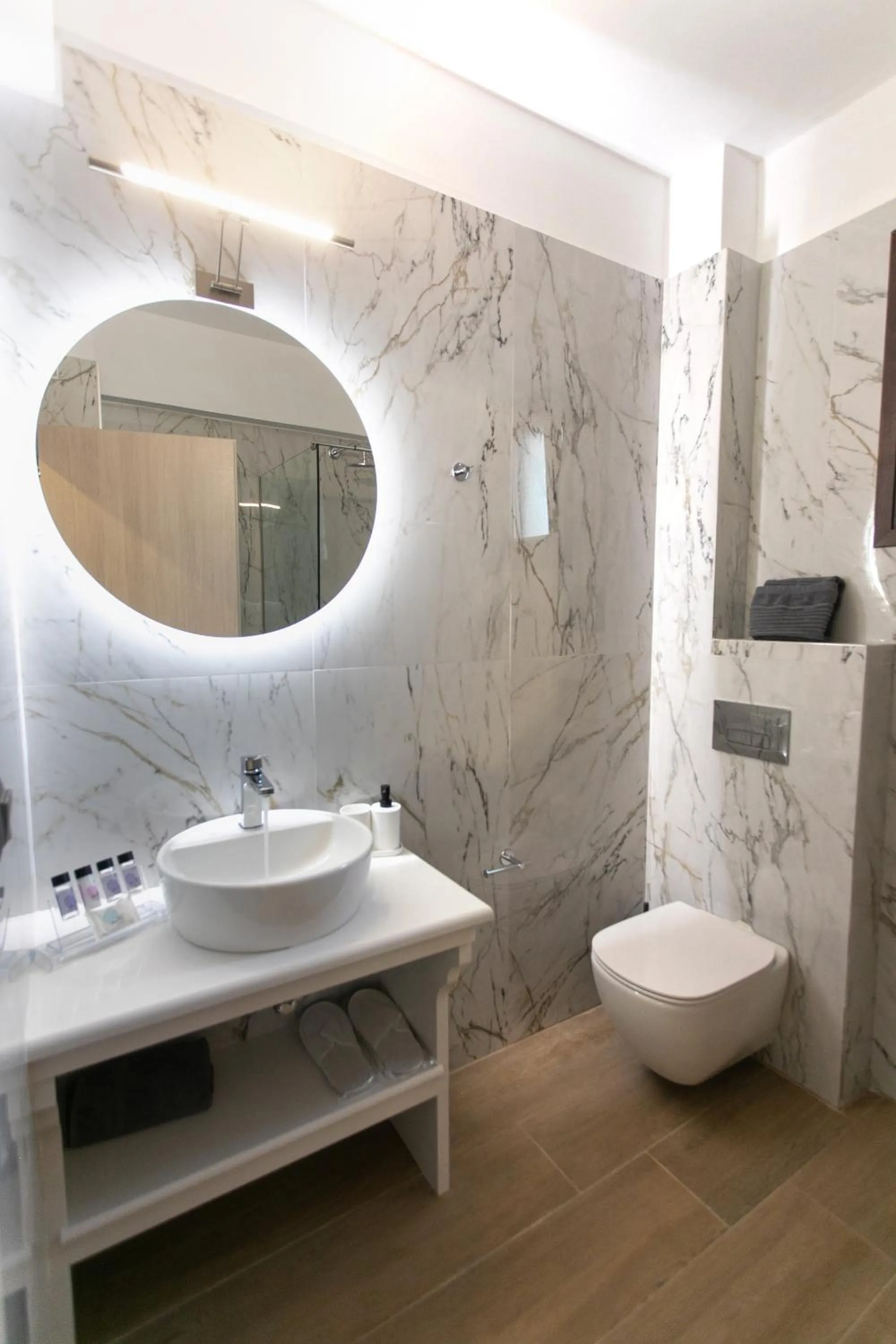 Michelangelo suites and apartments