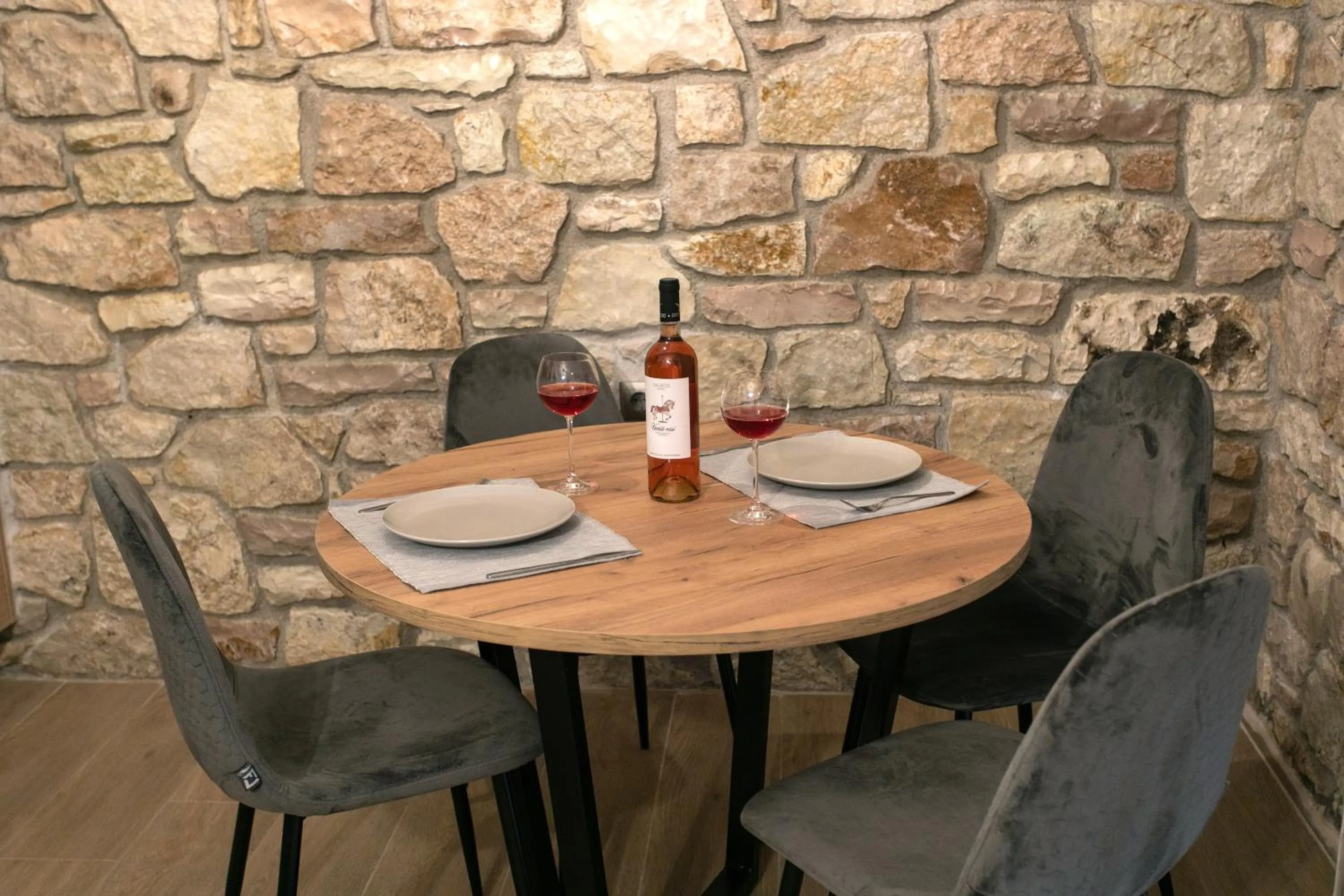 Michelangelo suites and apartments