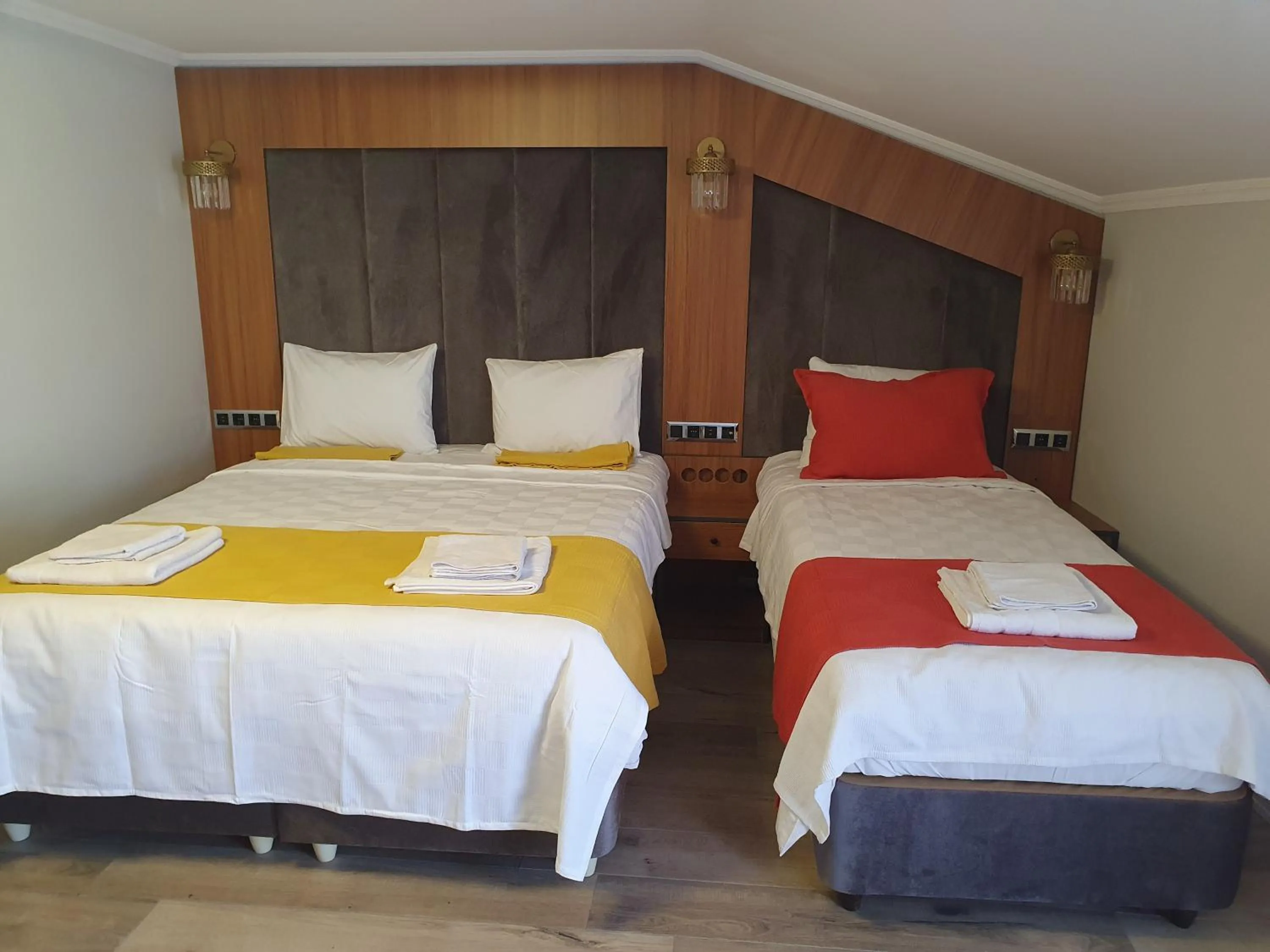Photo of the whole room, Bed in Dimora Gold Hotel