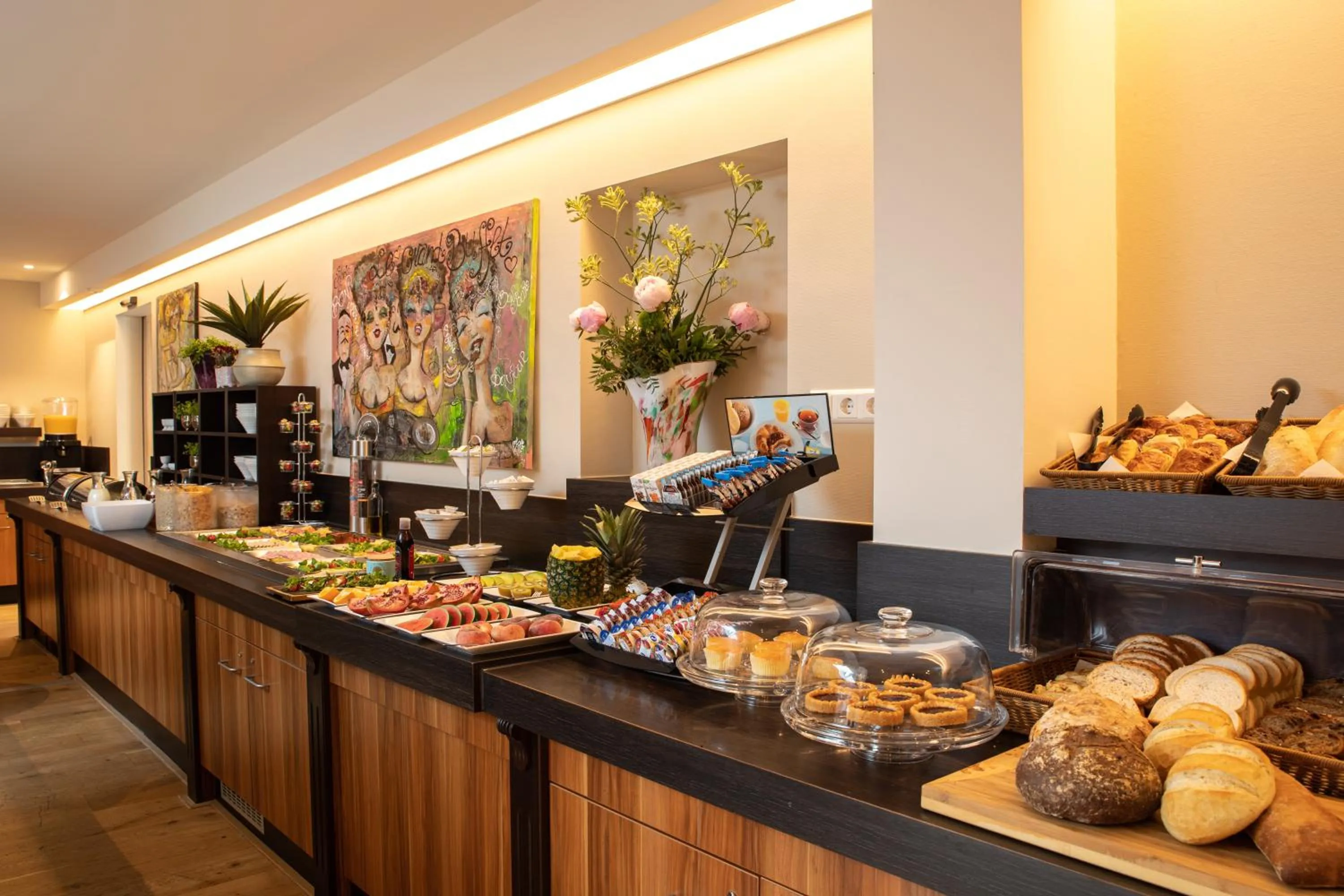 Buffet breakfast in Boutique Hotel Scheepers