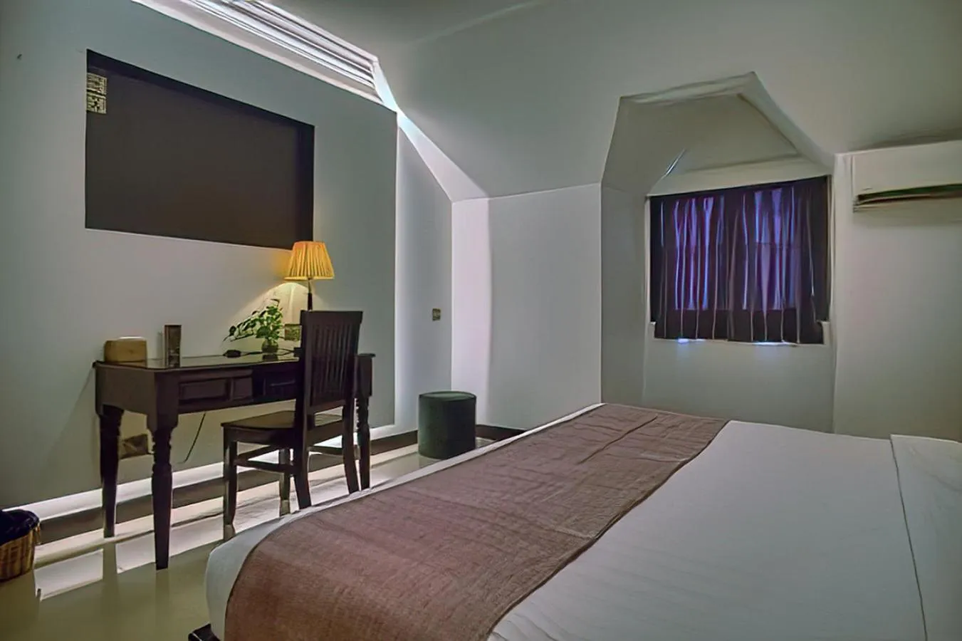 Bedroom, Bed in Bodee Corner