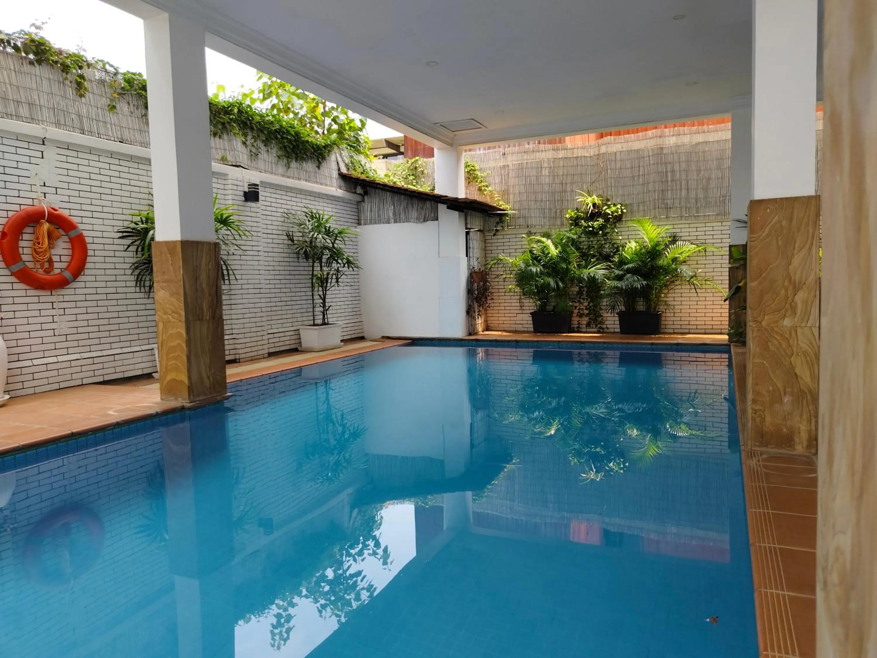 Pool view in Bodee Corner