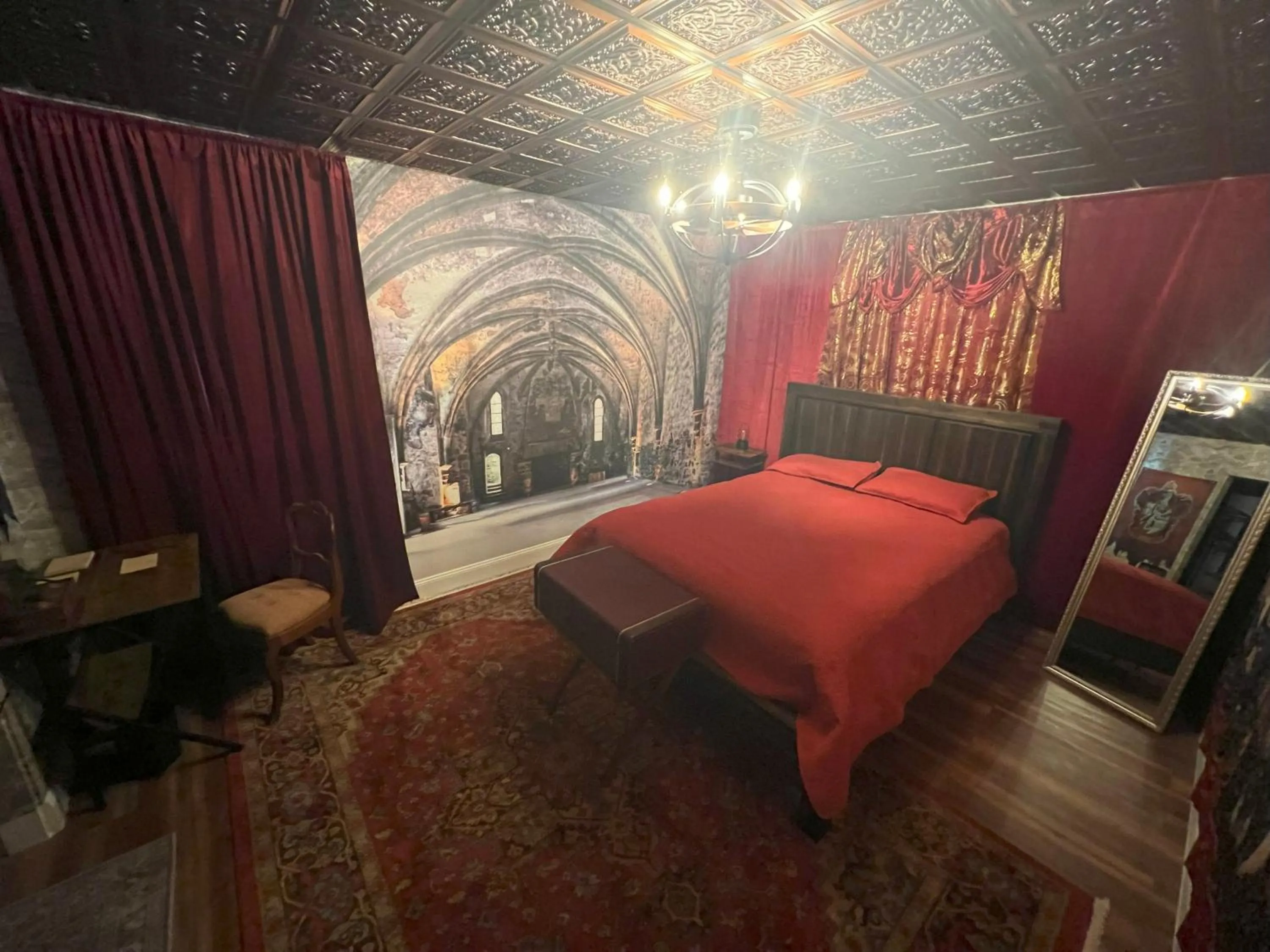 Bedroom, Bed in Magical Castle Near Theme Parks