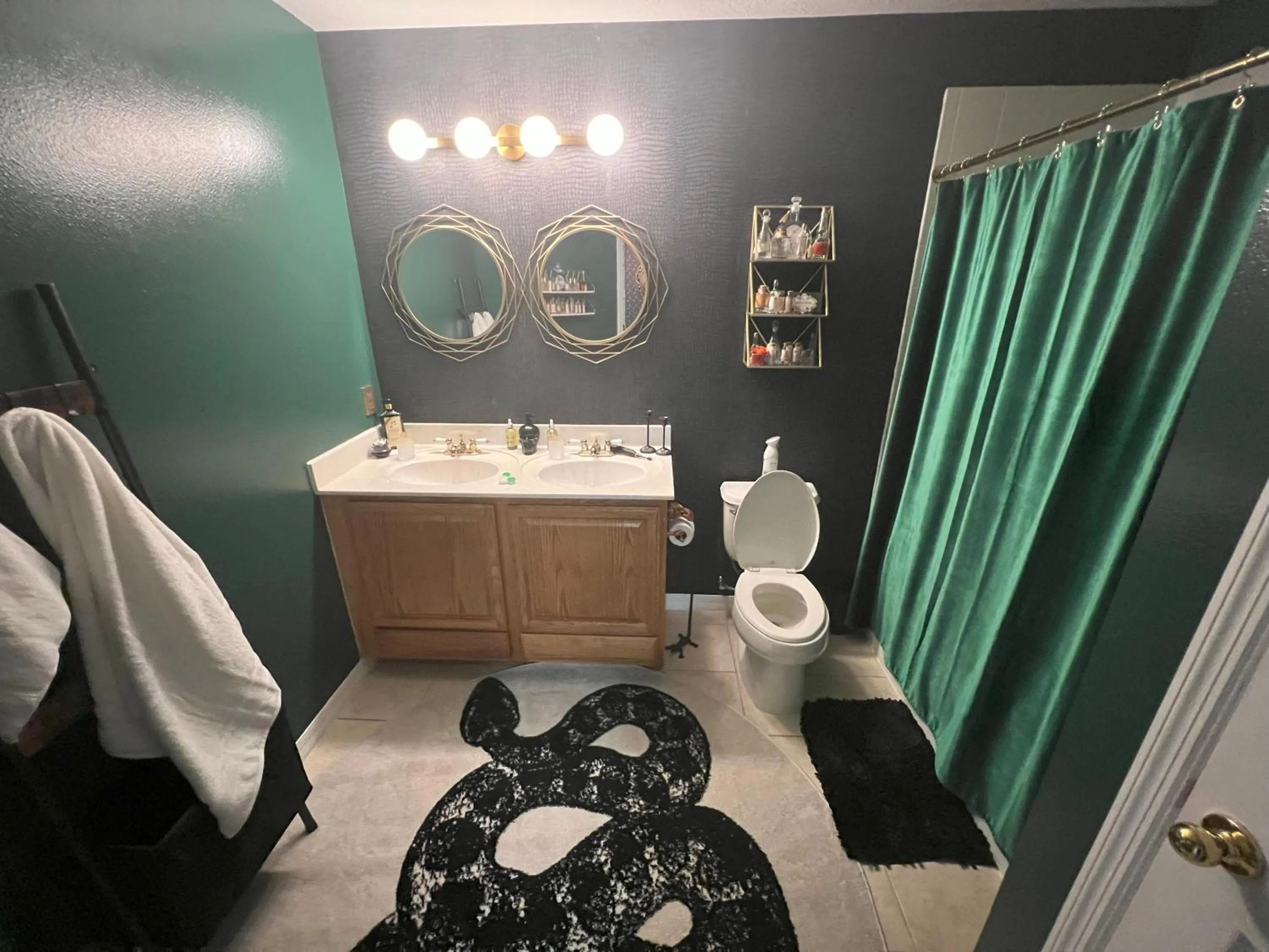 Shower in Magical Castle Near Theme Parks