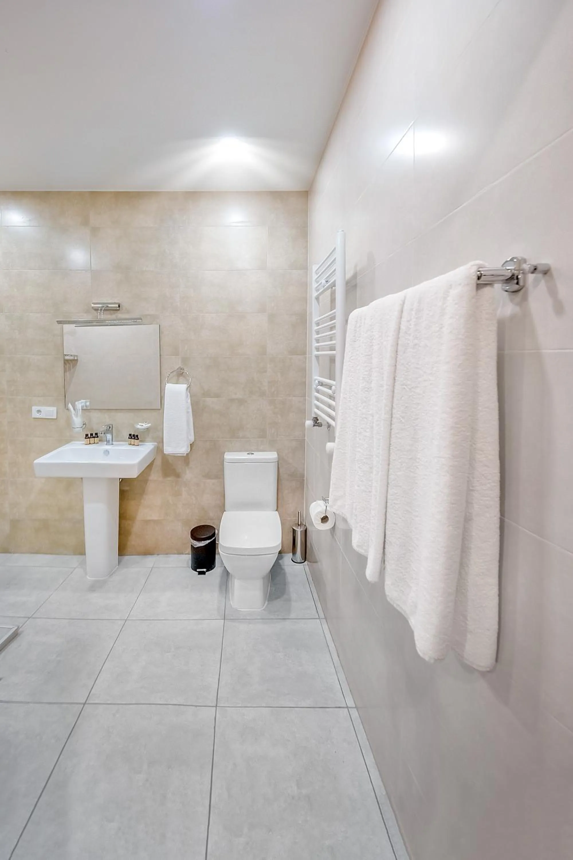 Solo Grand Boshuri Hotel Wellness Resort