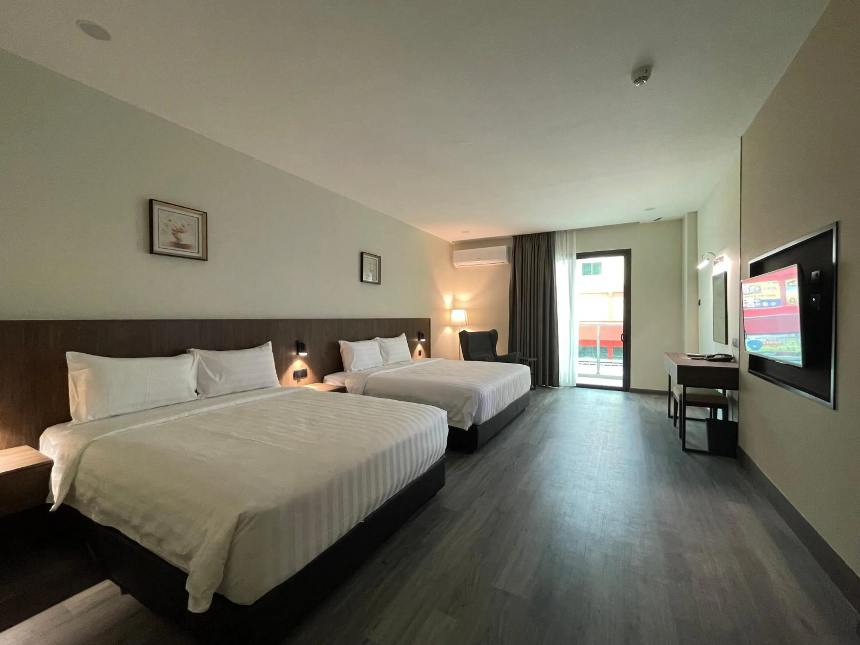 Bedroom, Bed in Hotel Bundusan