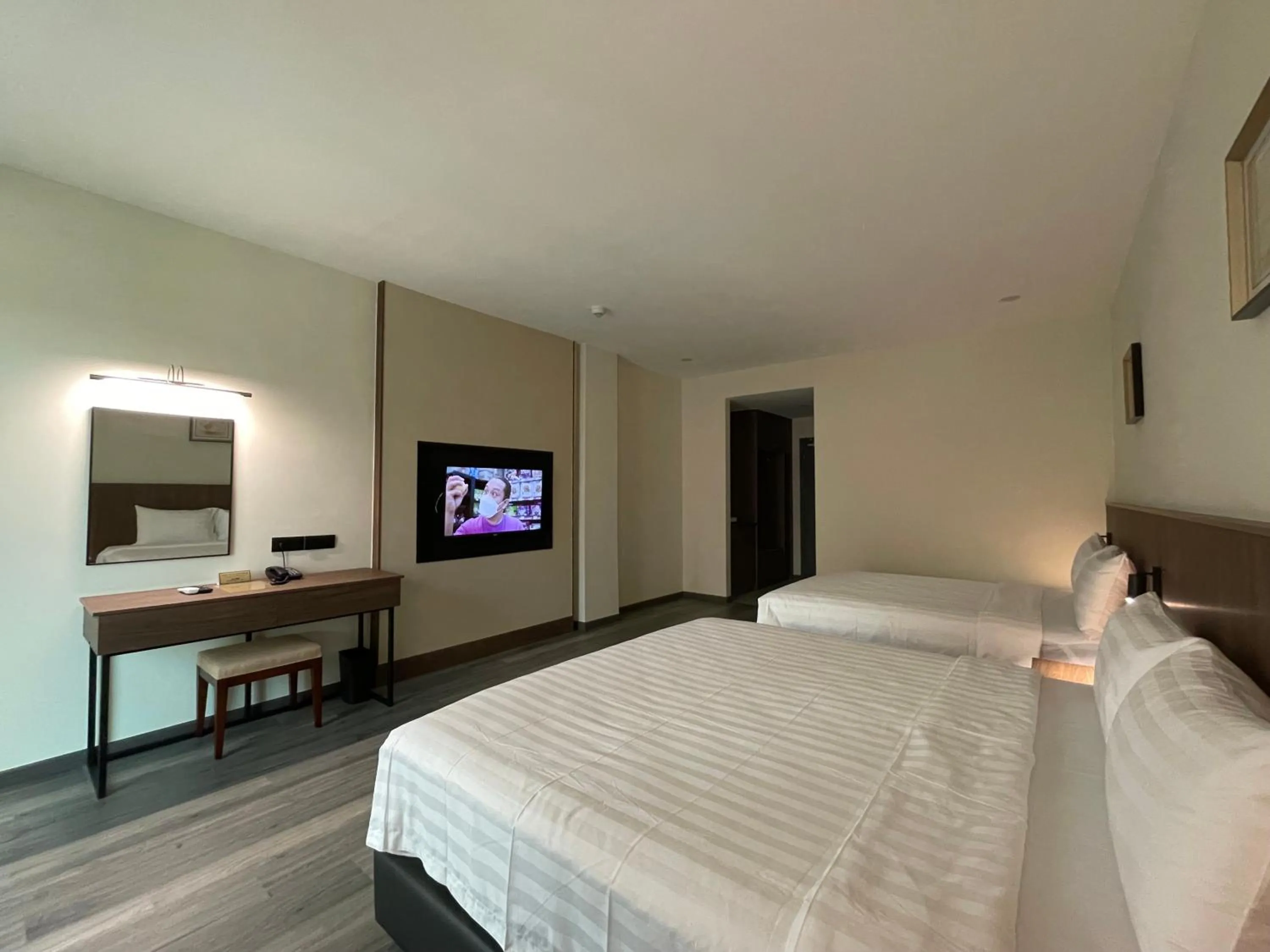 Bedroom, Bed in Hotel Bundusan