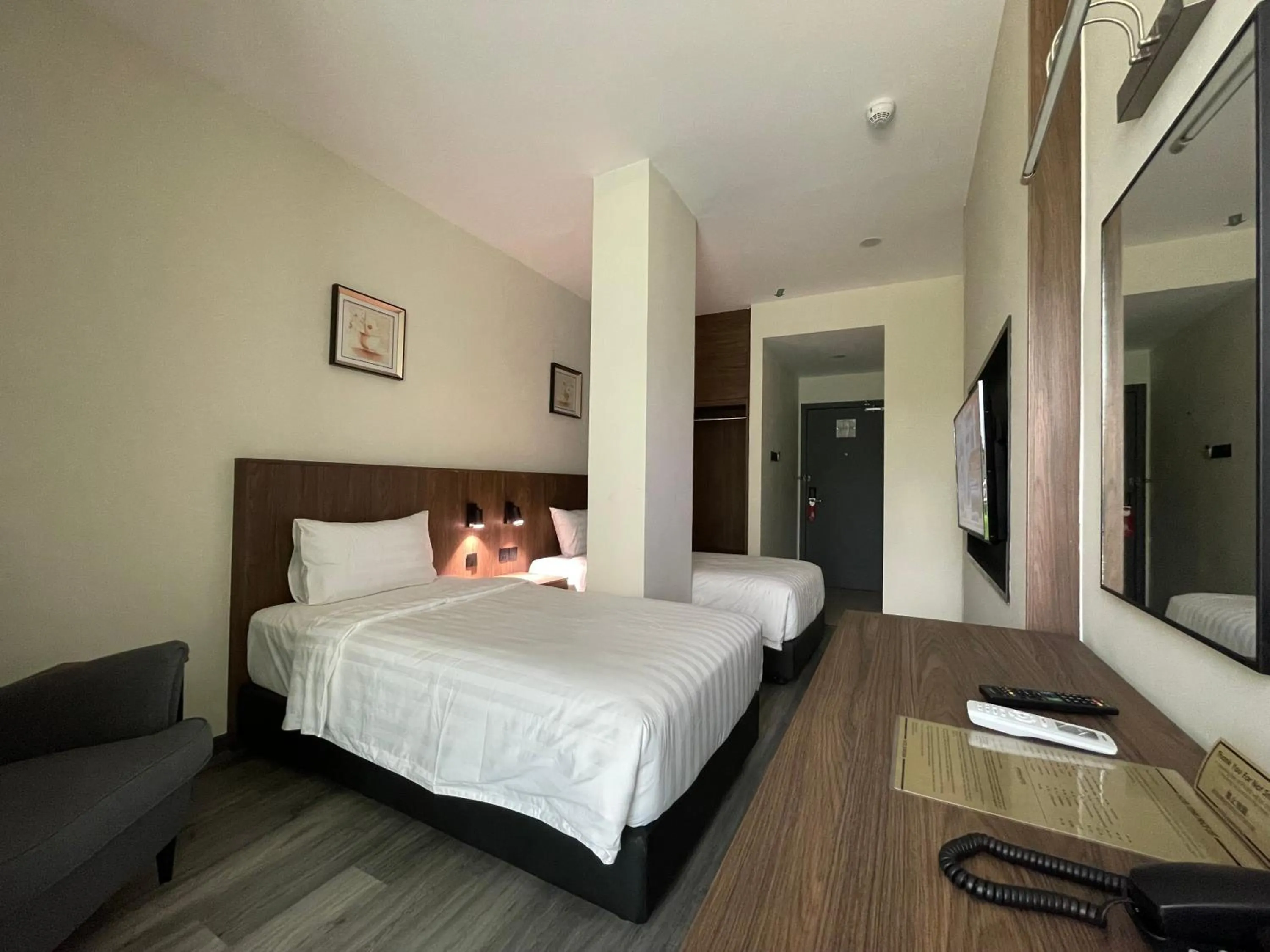 Bedroom, Bed in Hotel Bundusan