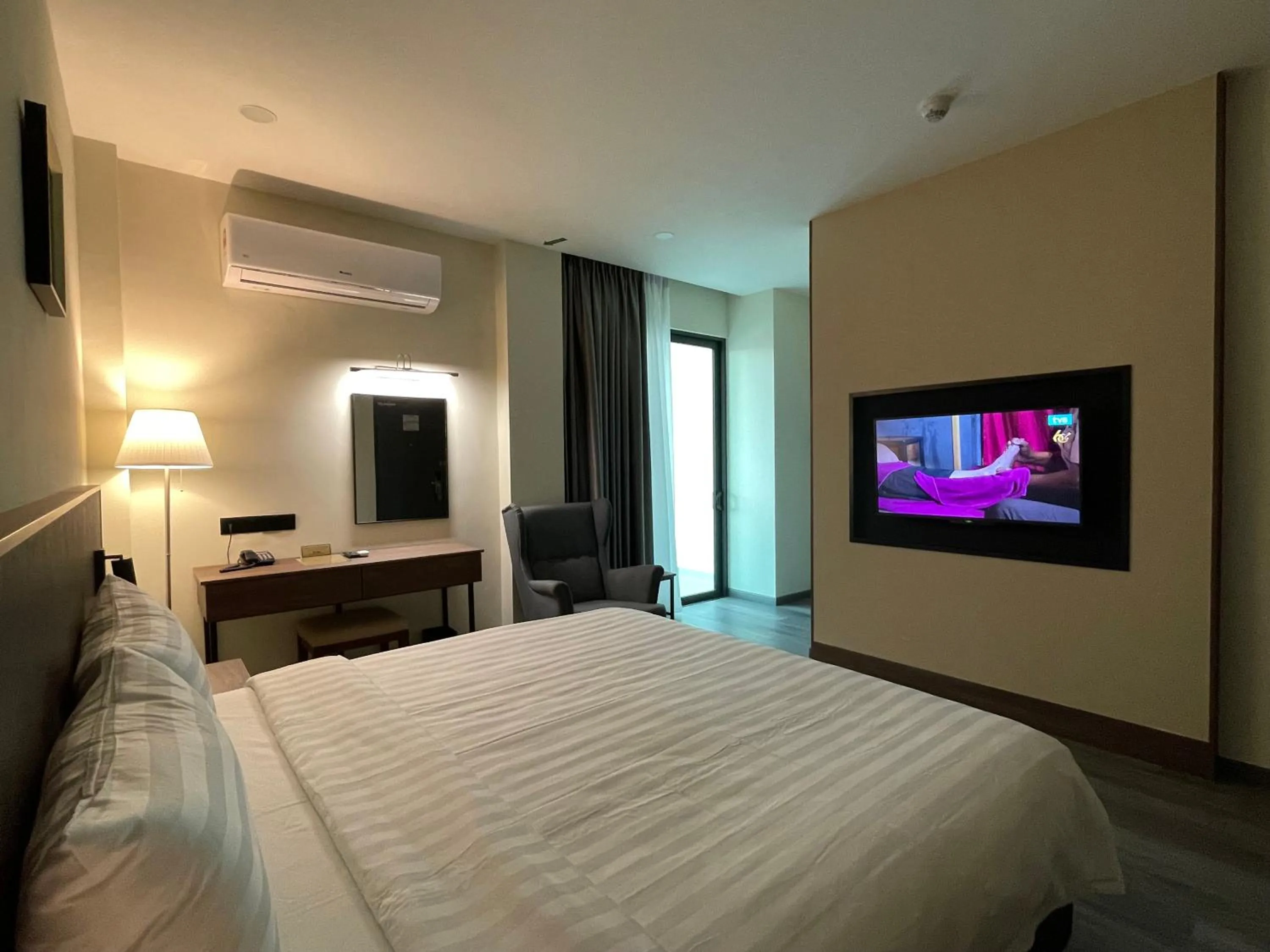 Bedroom, Bed in Hotel Bundusan