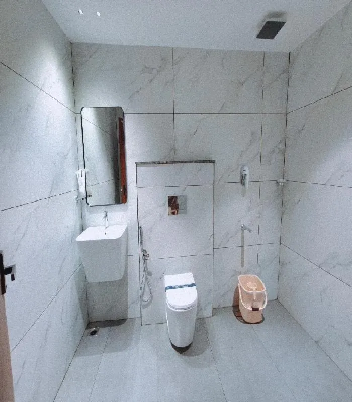 Bathroom in Mayo Suites