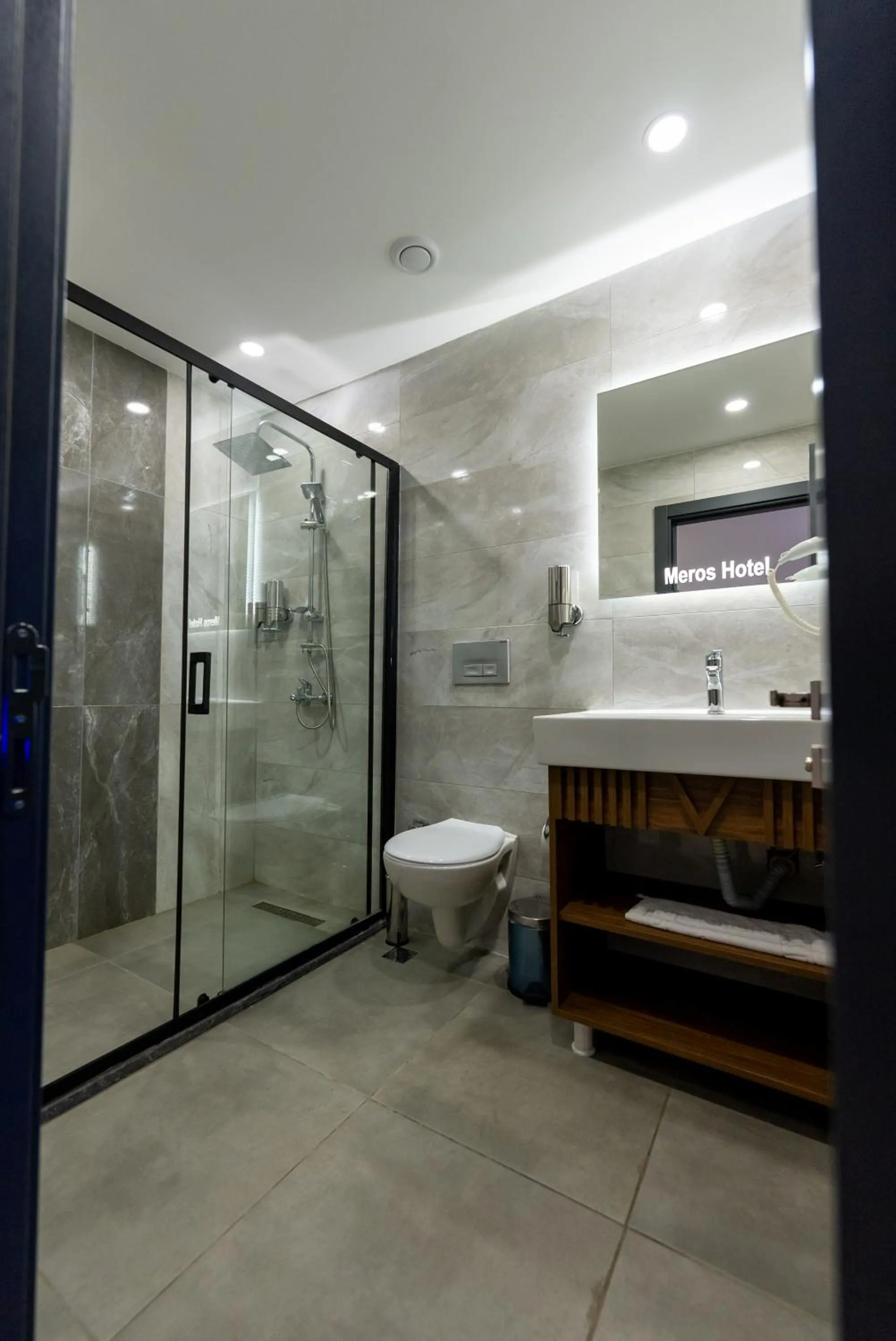 Bathroom in Meros Hotel