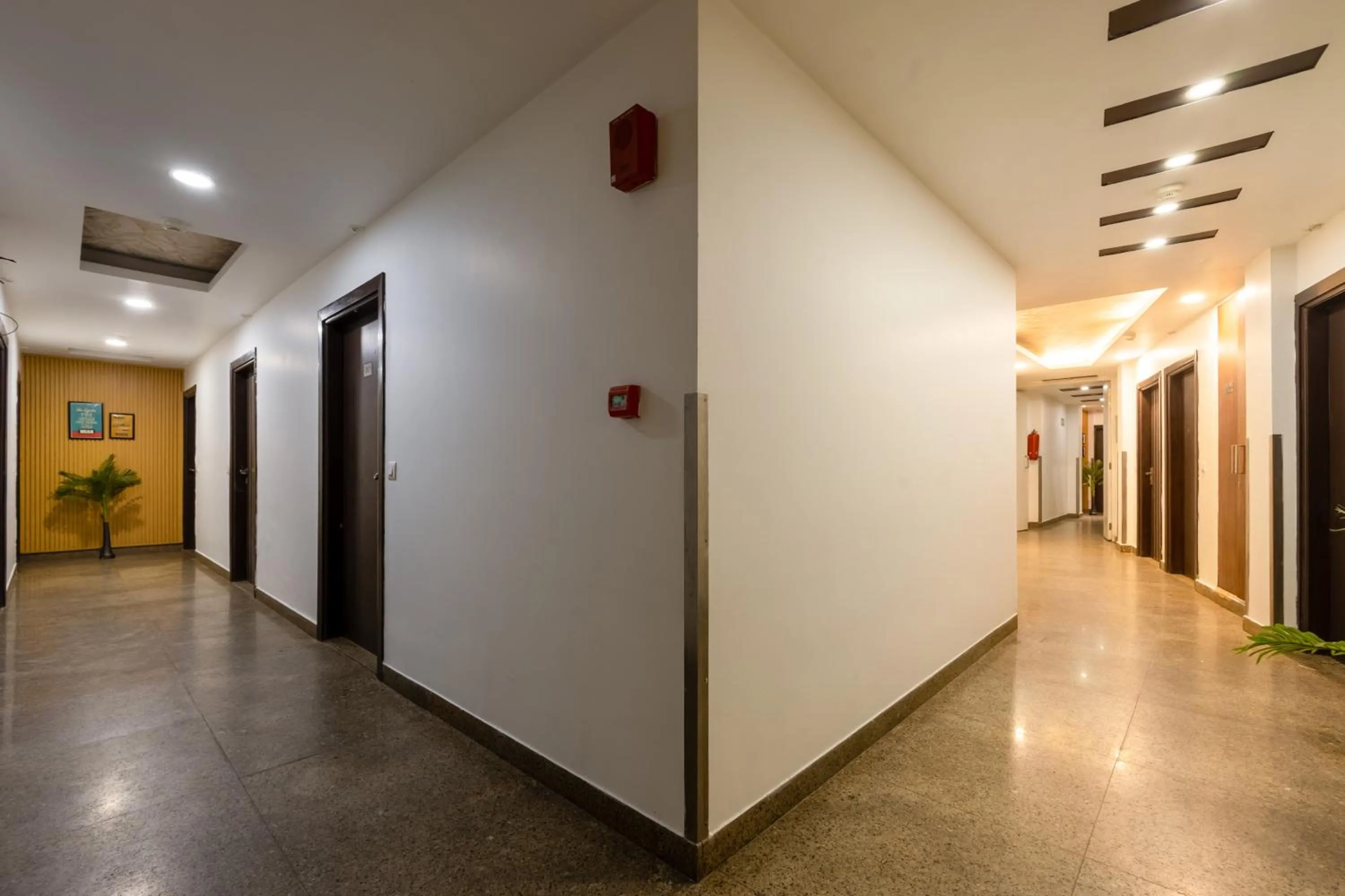 Facade/entrance in Hotel Emporio View - New Delhi Railway Station - Paharganj