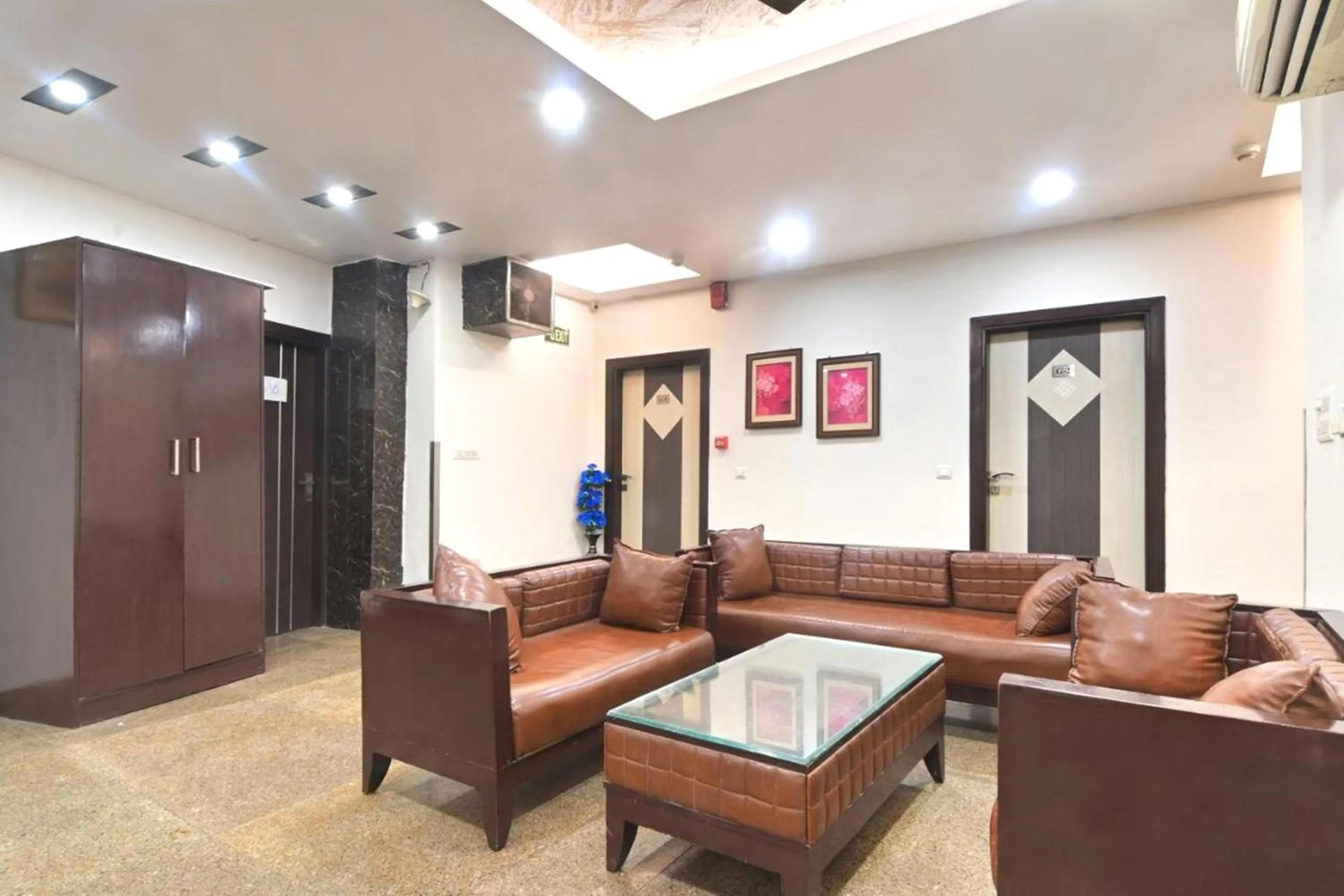 Property building in Hotel Emporio View - New Delhi Railway Station - Paharganj